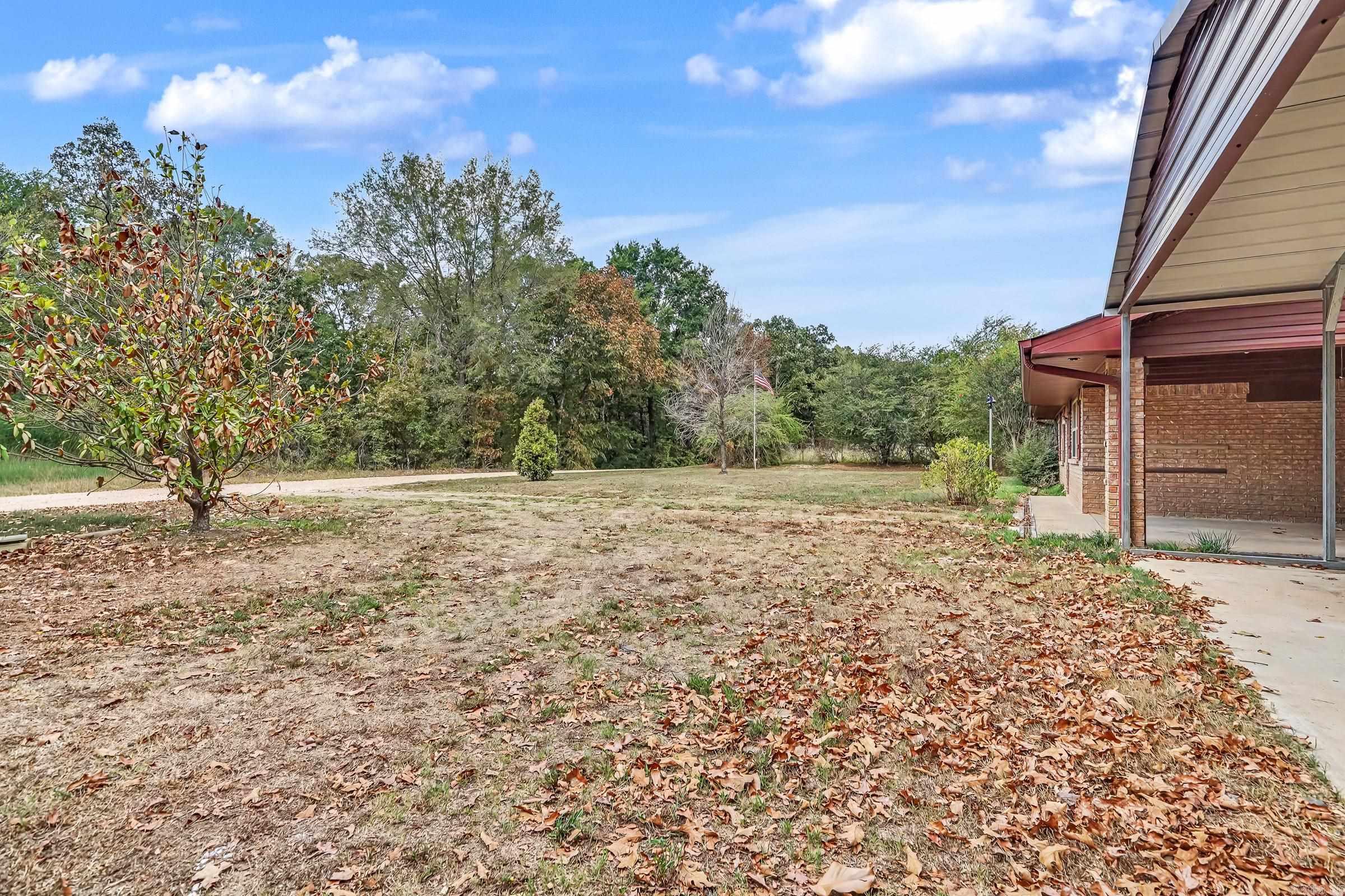 662 Ottawa Road Property Photo 24
