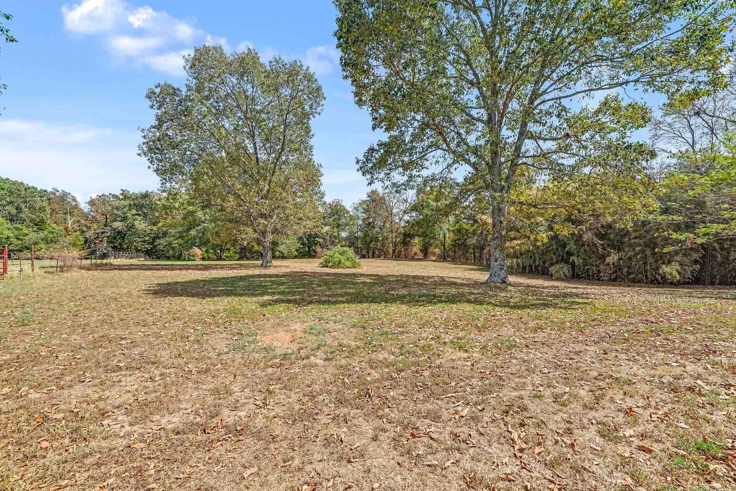 662 Ottawa Road Property Photo 26