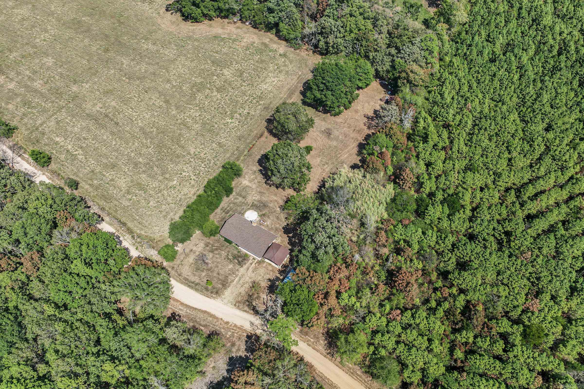 662 Ottawa Road Property Photo 33