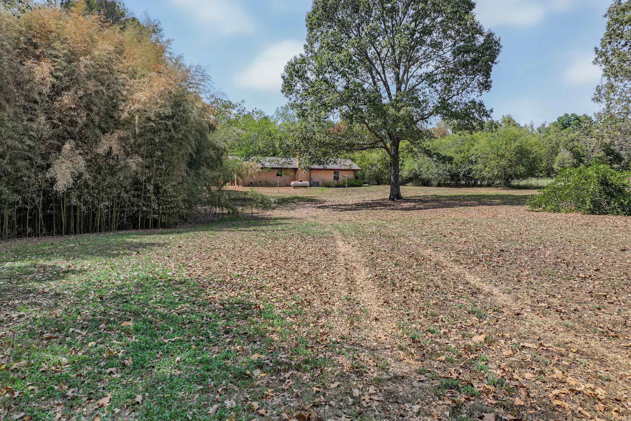662 Ottawa Road Property Photo 40