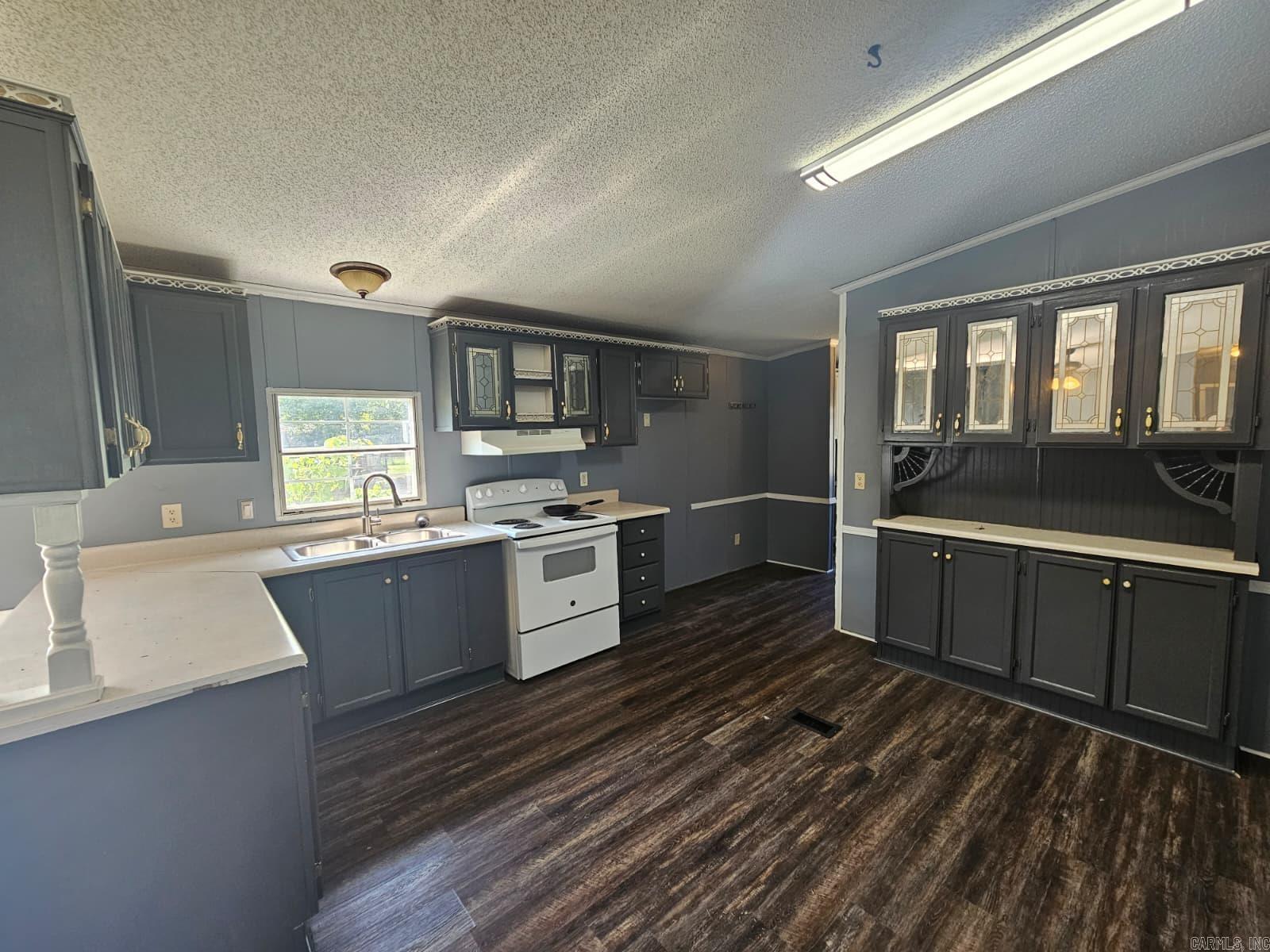 5401 Bayou Meto Loop Property Photo 4