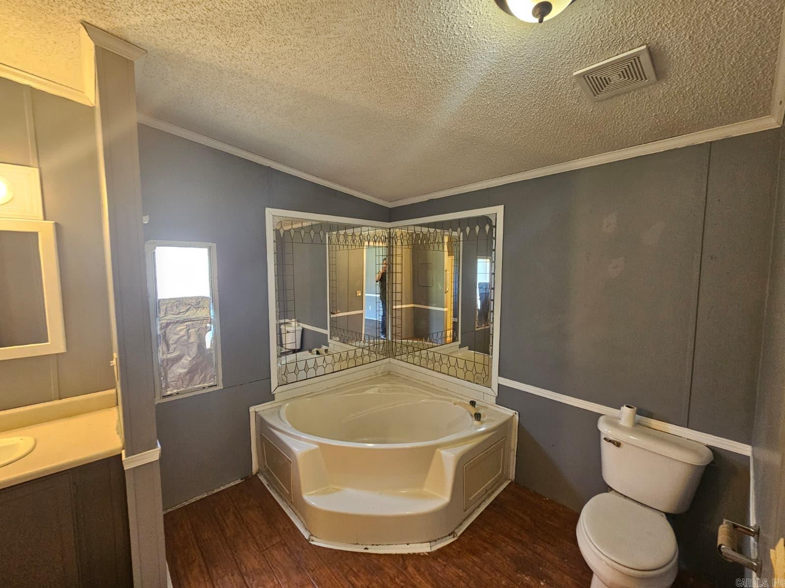 5401 Bayou Meto Loop Property Photo 8