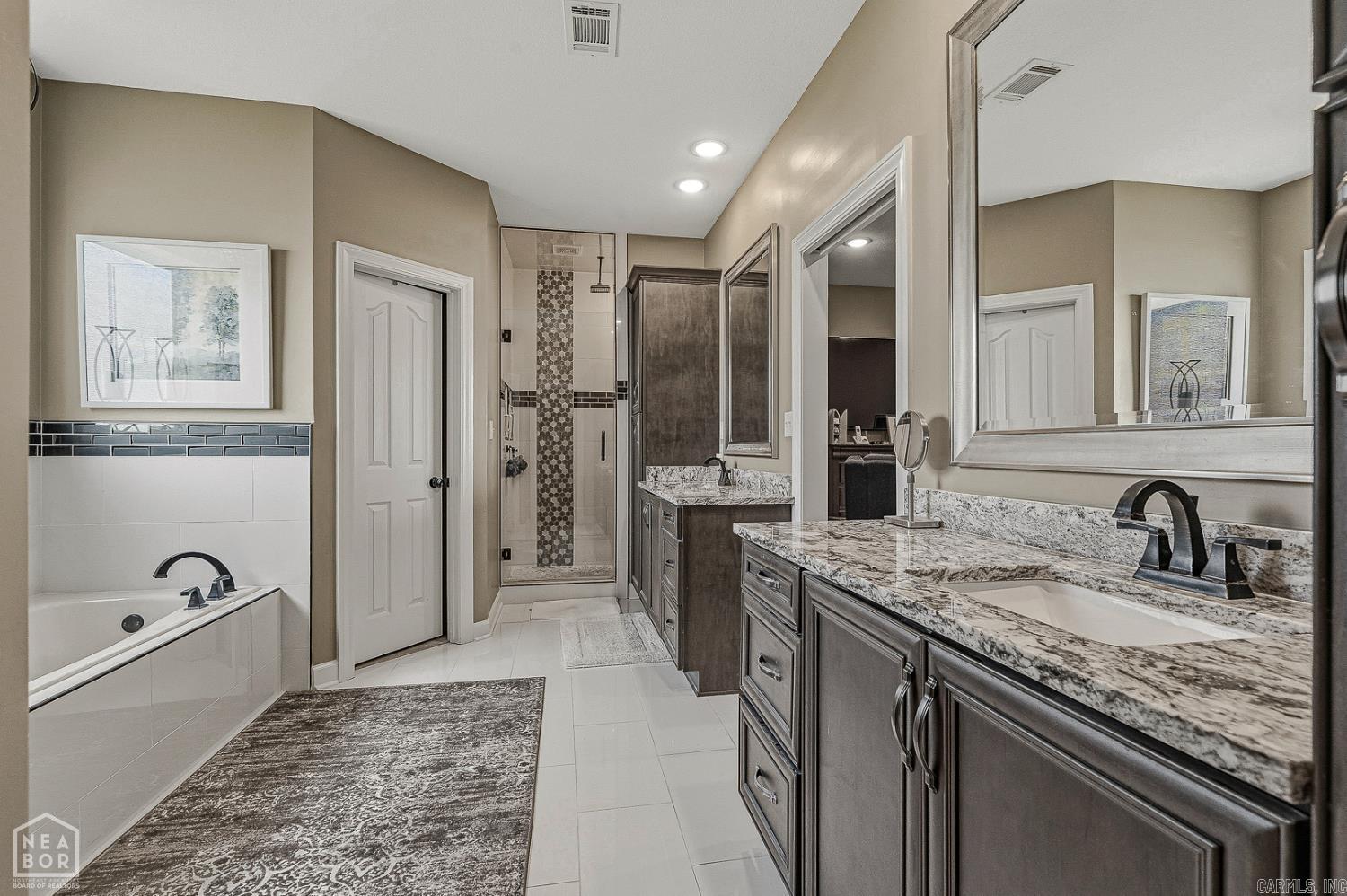 4101 Wetherfield Cove Property Photo 12