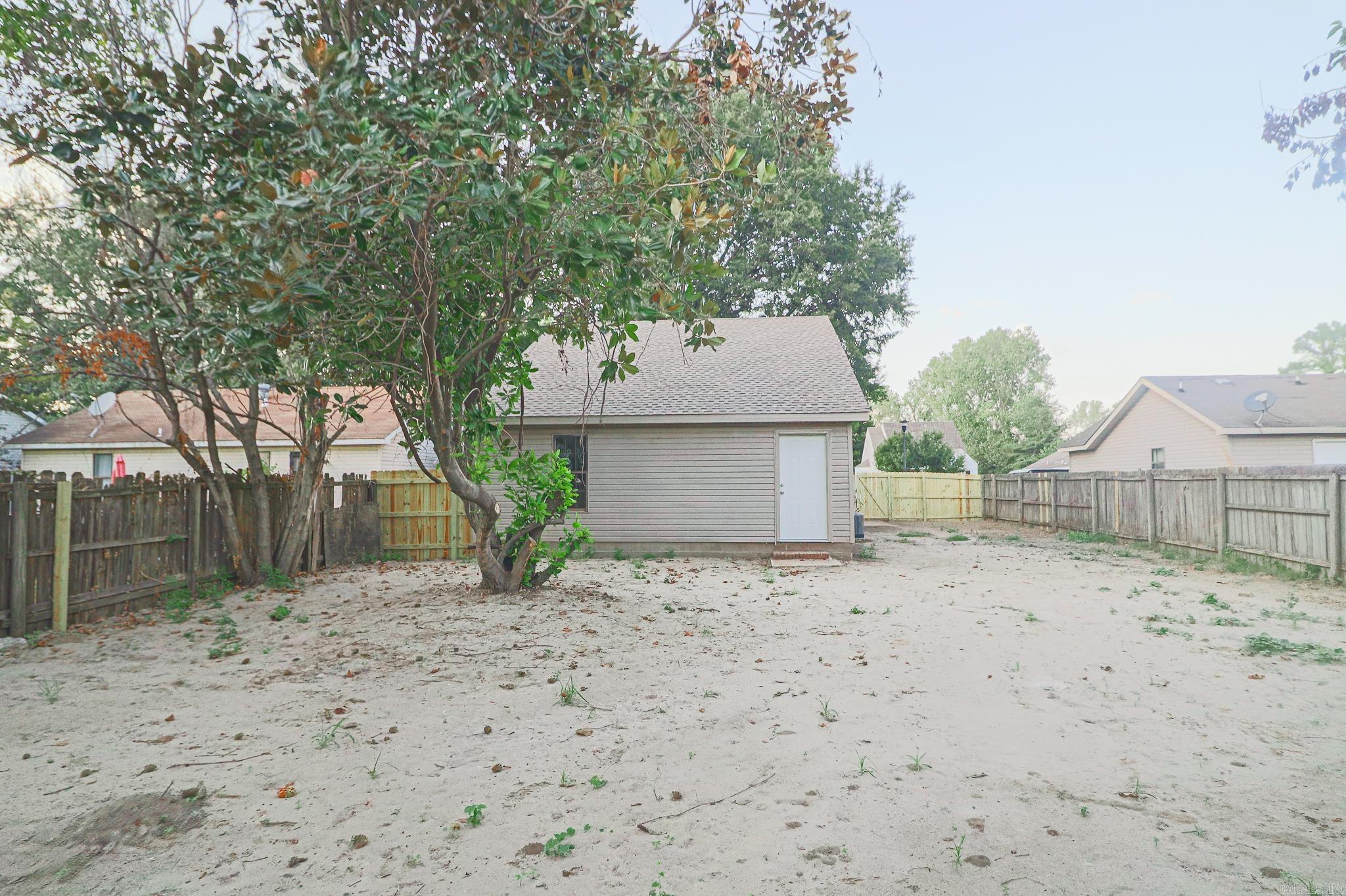 124 Jennifer Property Photo 31