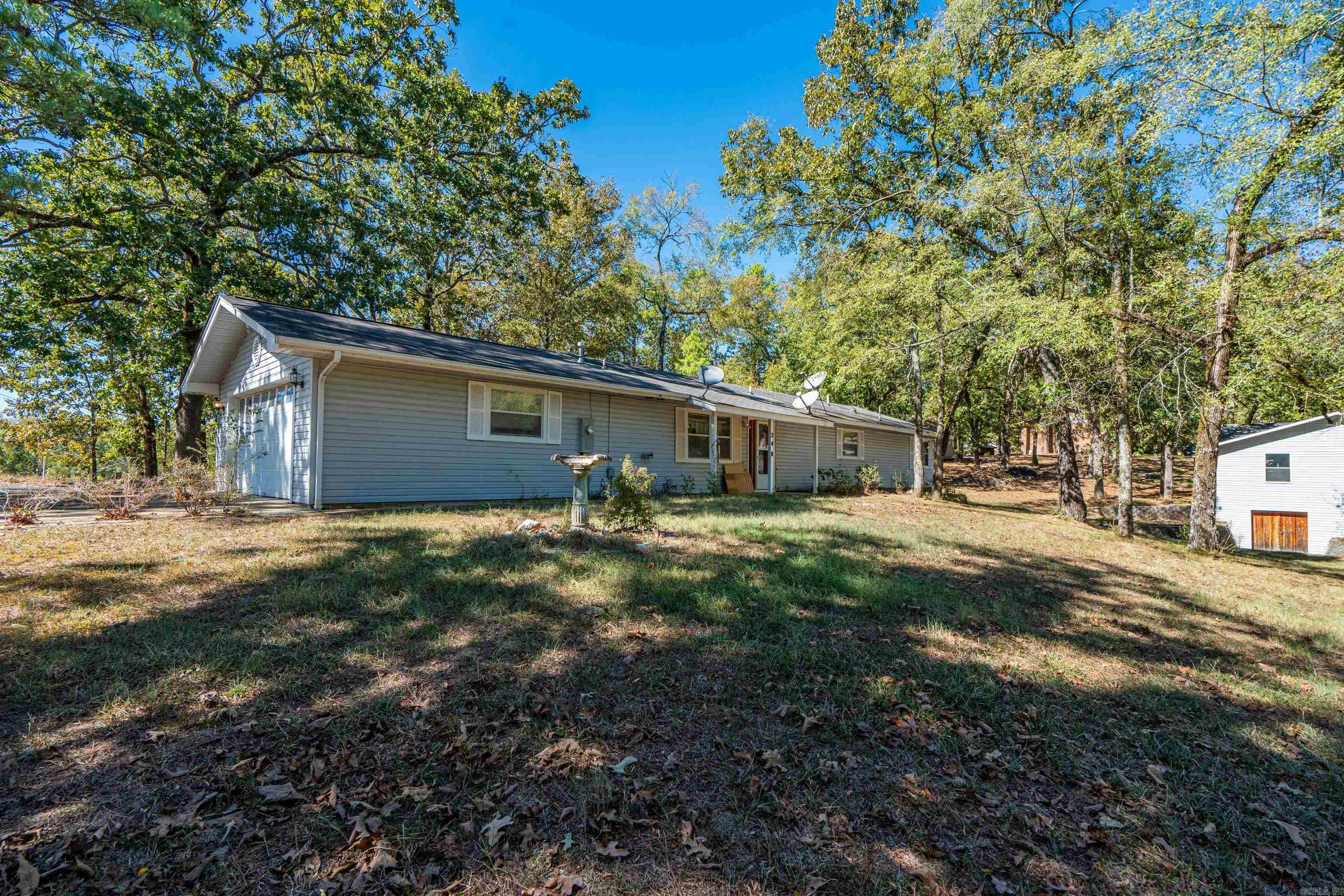 240 Casey St Property Photo 5
