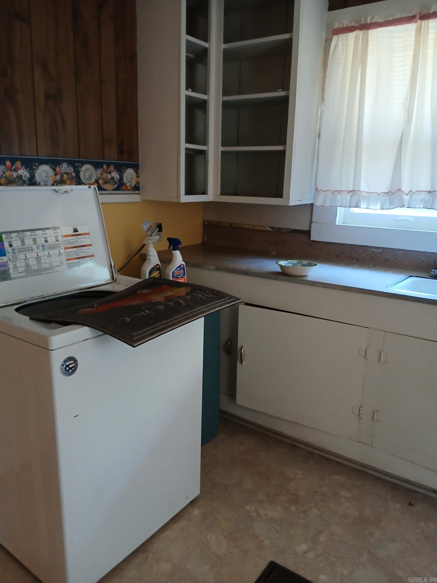 704 W Pine Property Photo 10