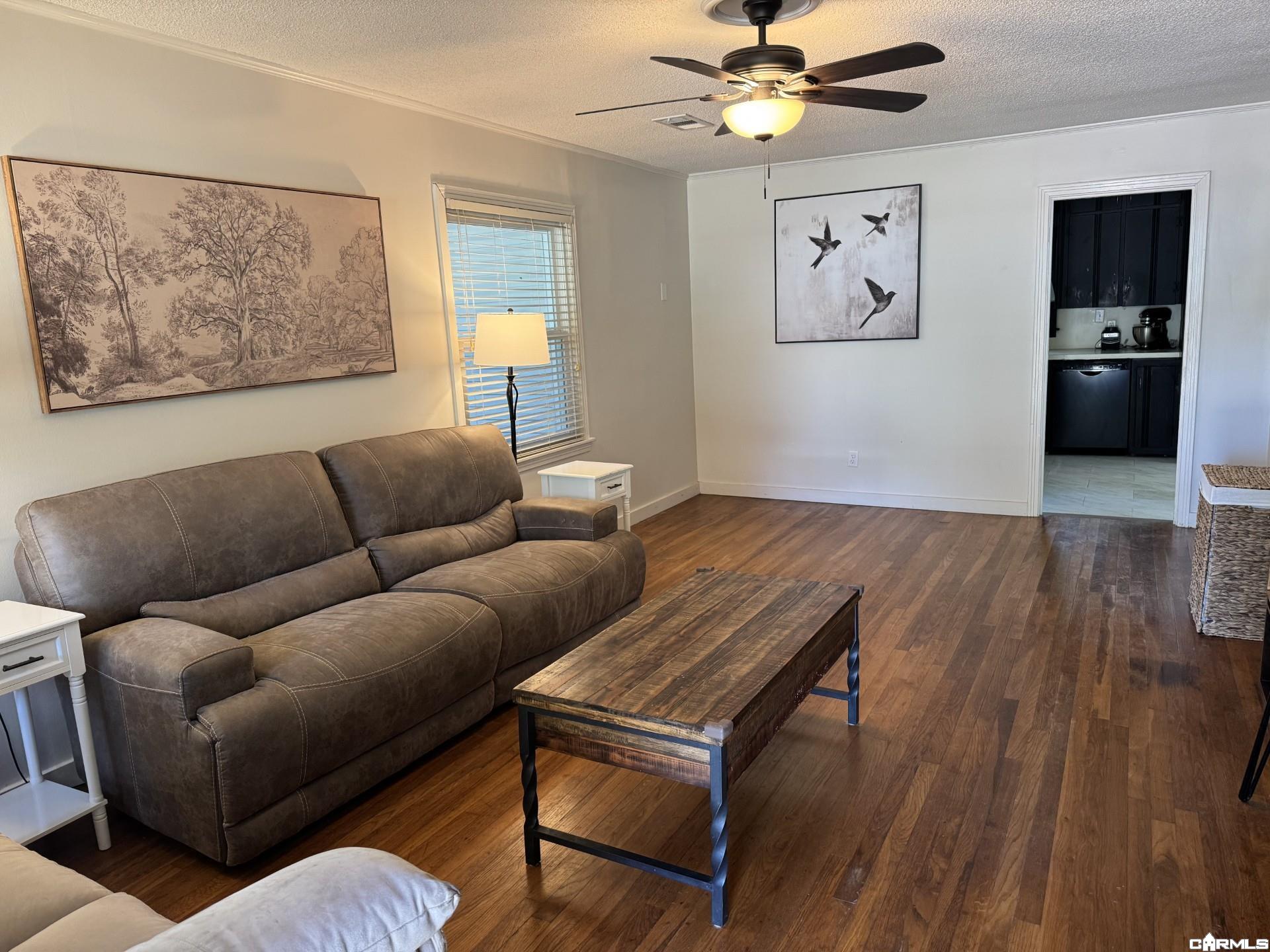 2105 Hairston Street Property Photo 7