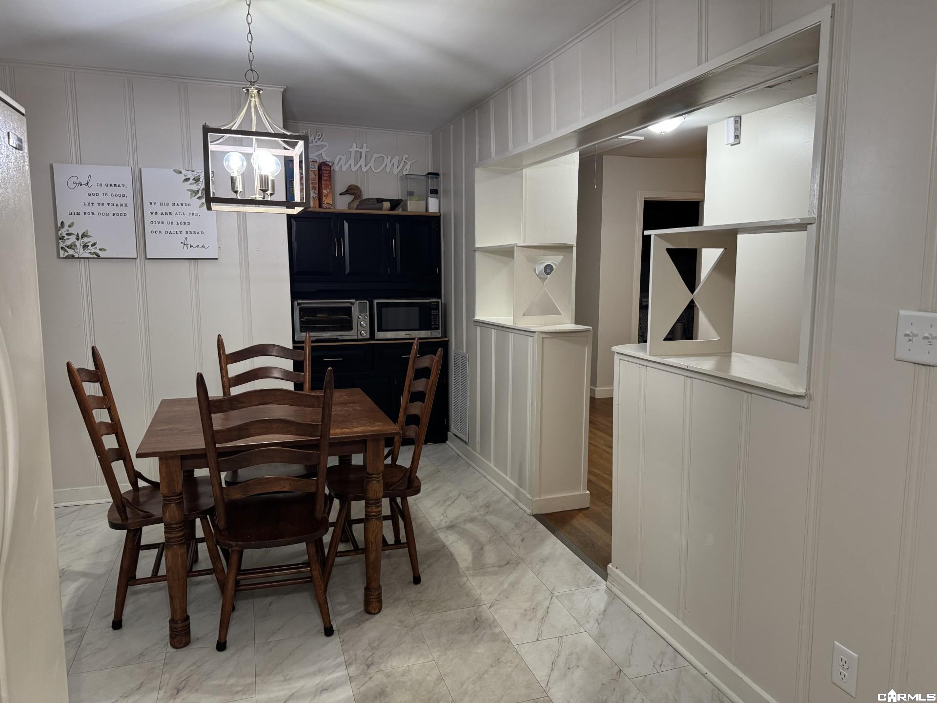2105 Hairston Street Property Photo 8