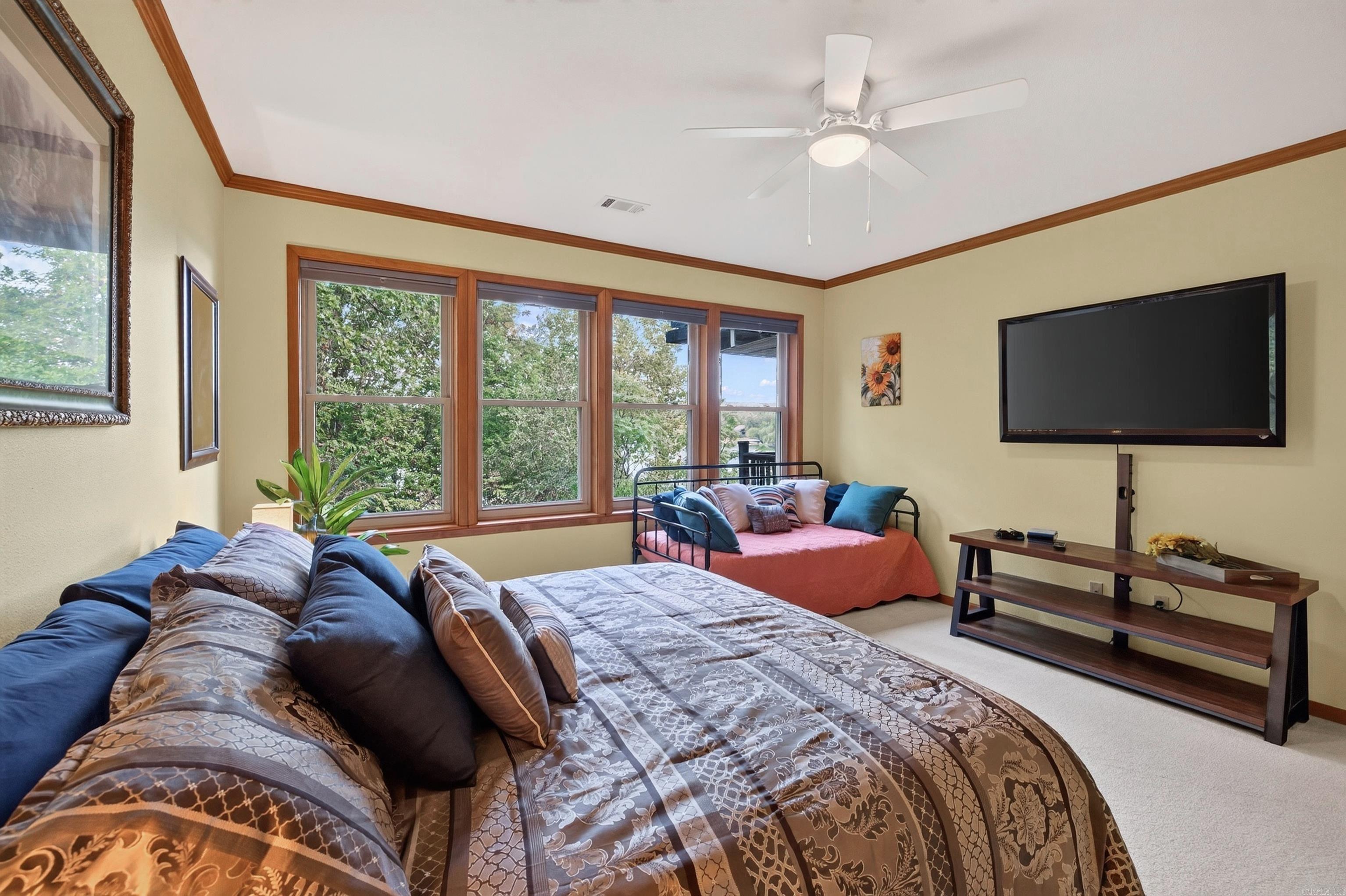 139 Waterfront Court Property Photo 40