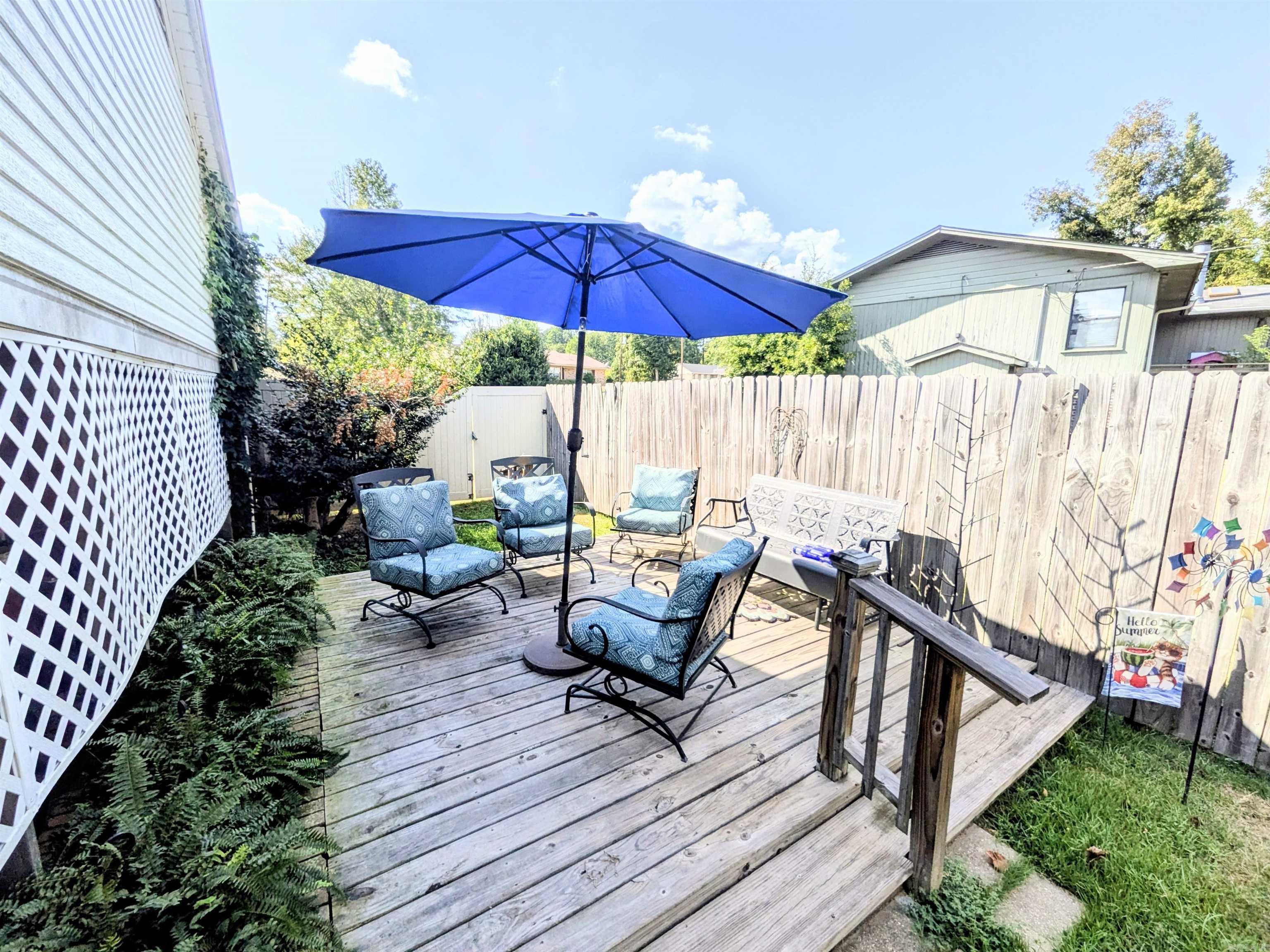 963 Ridgeview Property Photo 5