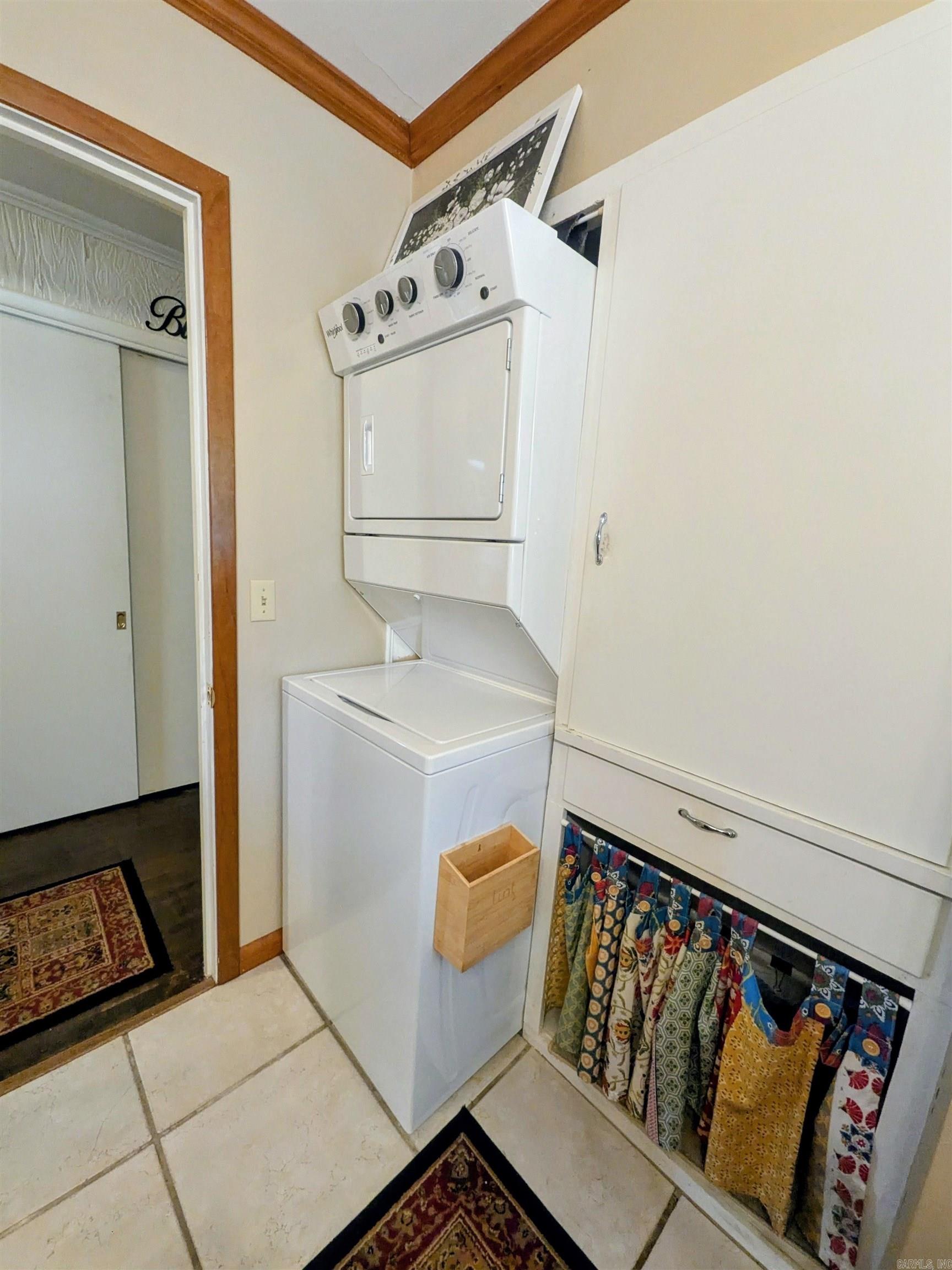 963 Ridgeview Property Photo 9