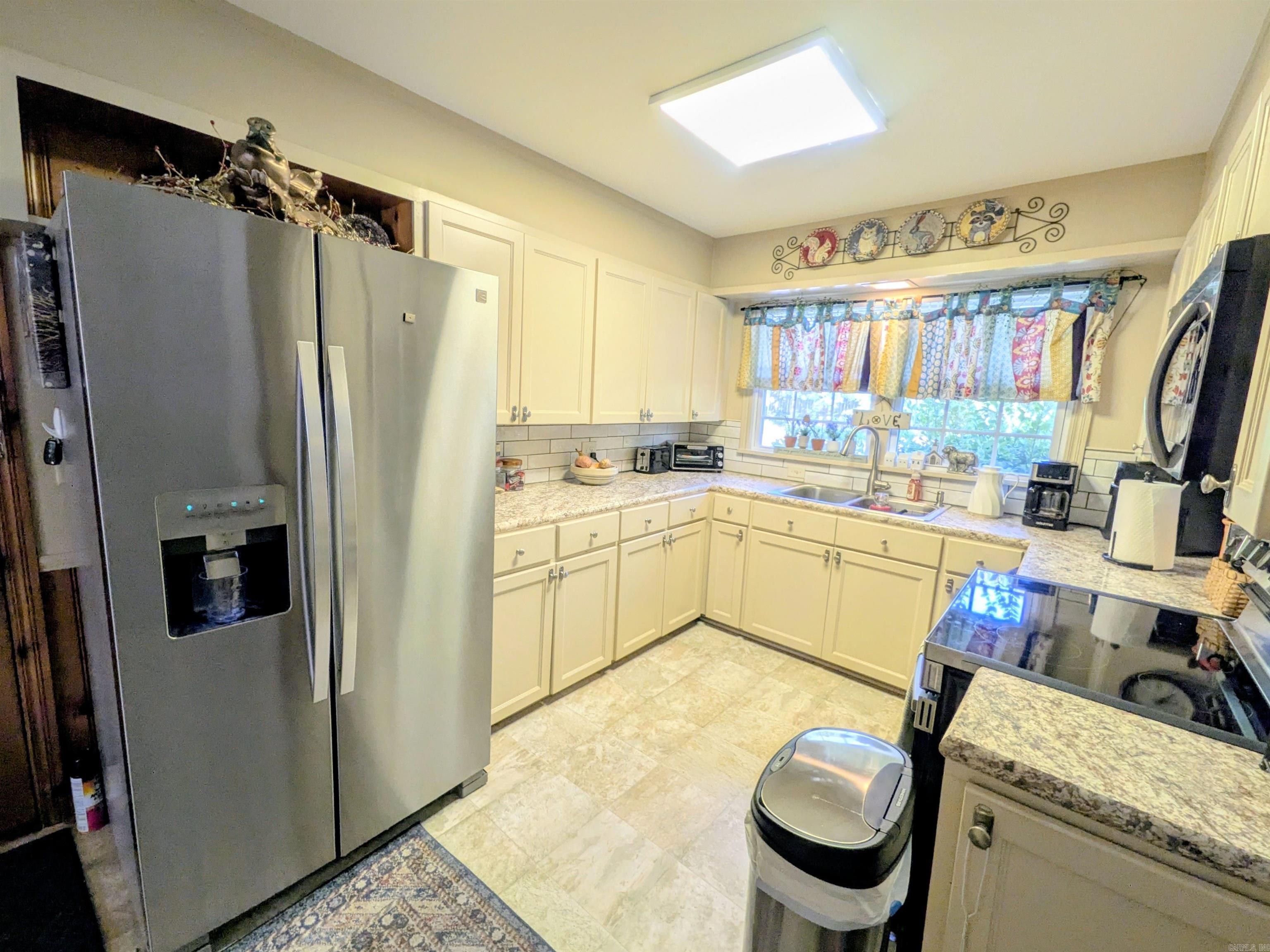 963 Ridgeview Property Photo 15