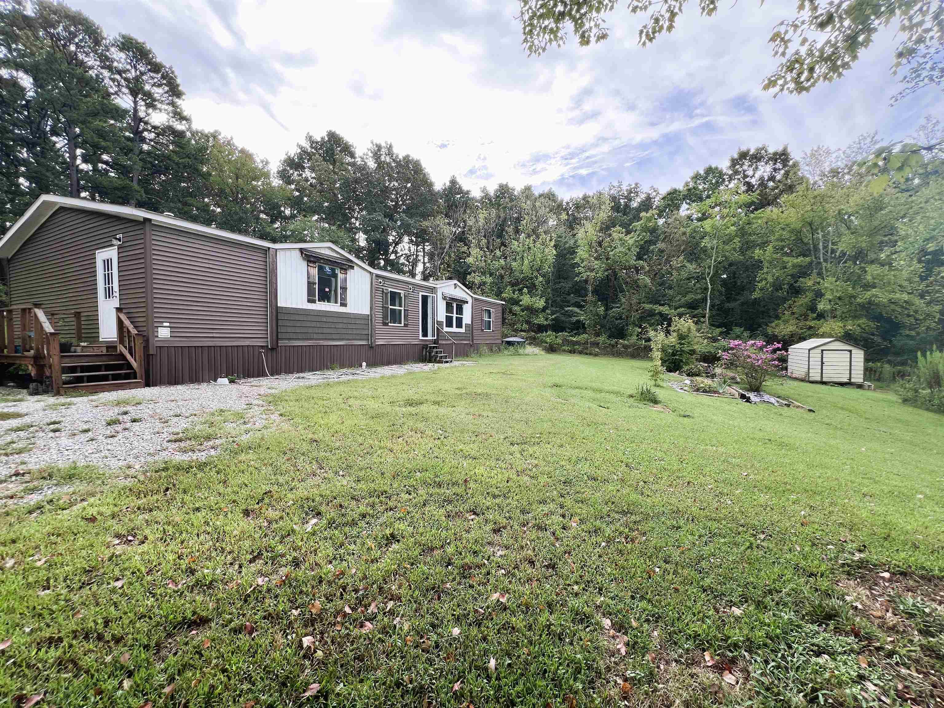 21119 N Hwy 5 Property Photo 2