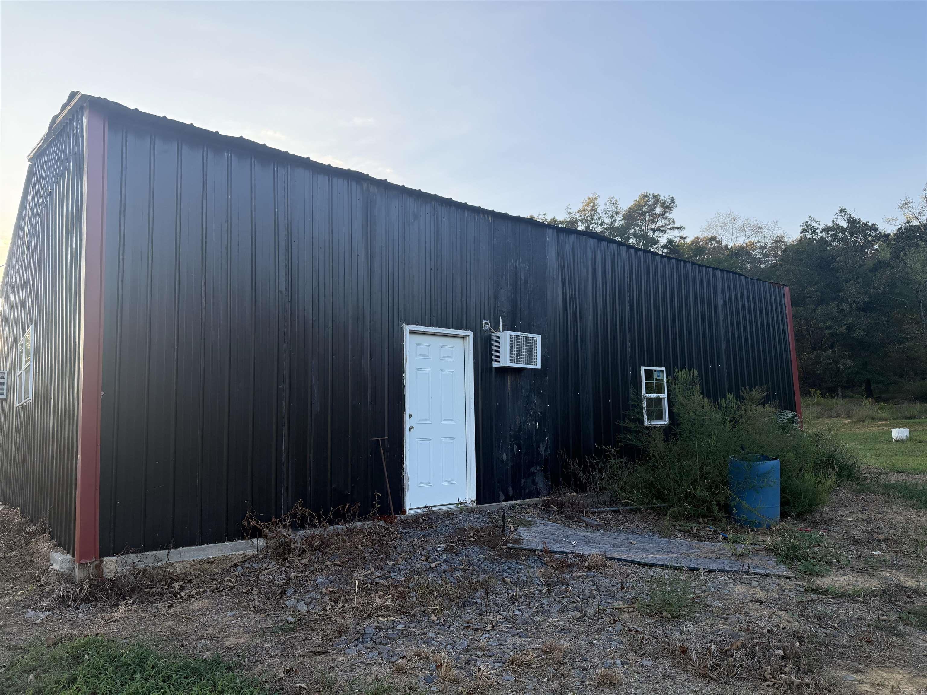 559 Highway 124 Property Photo 6
