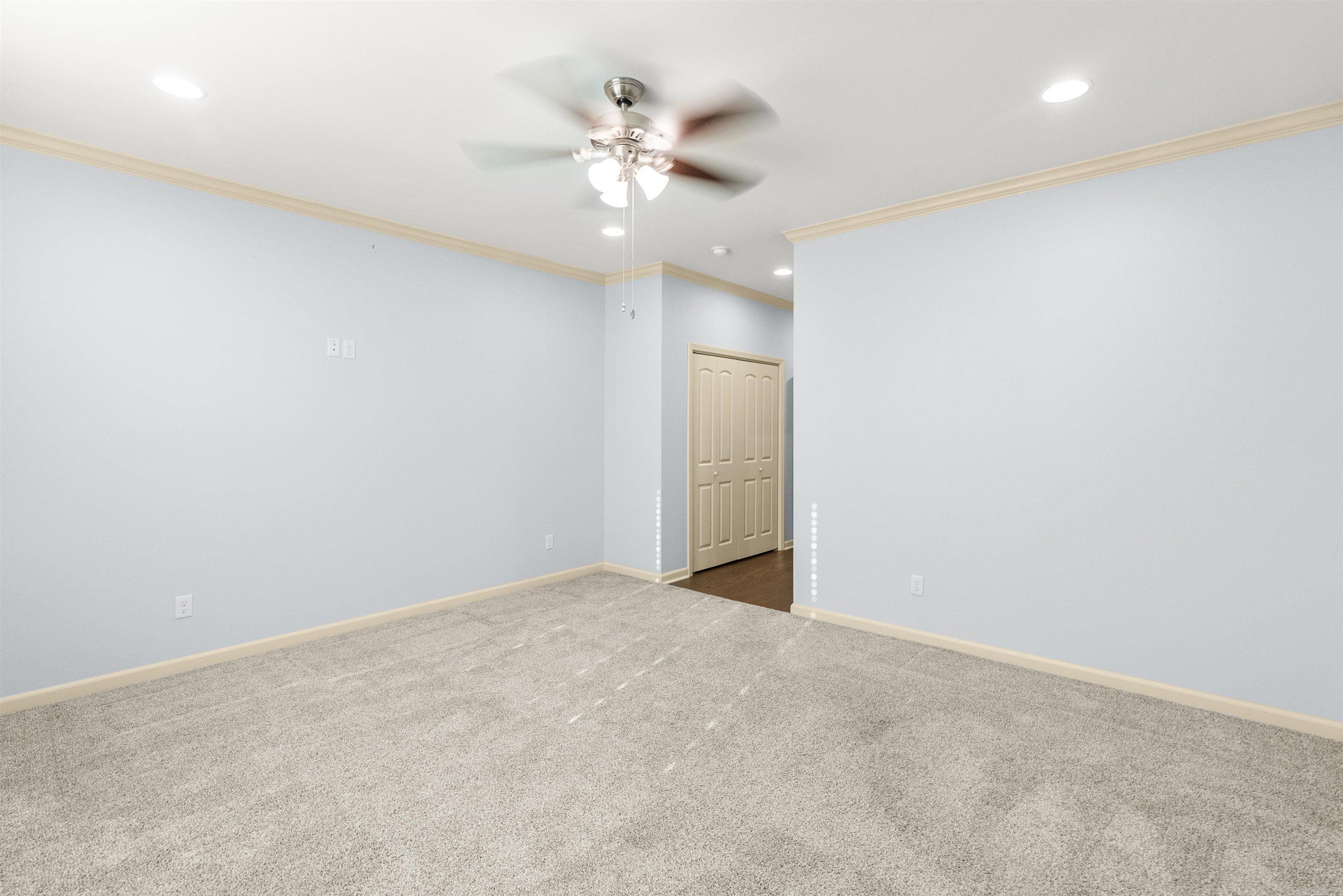 617 Edgemoor Terrace Property Photo 31