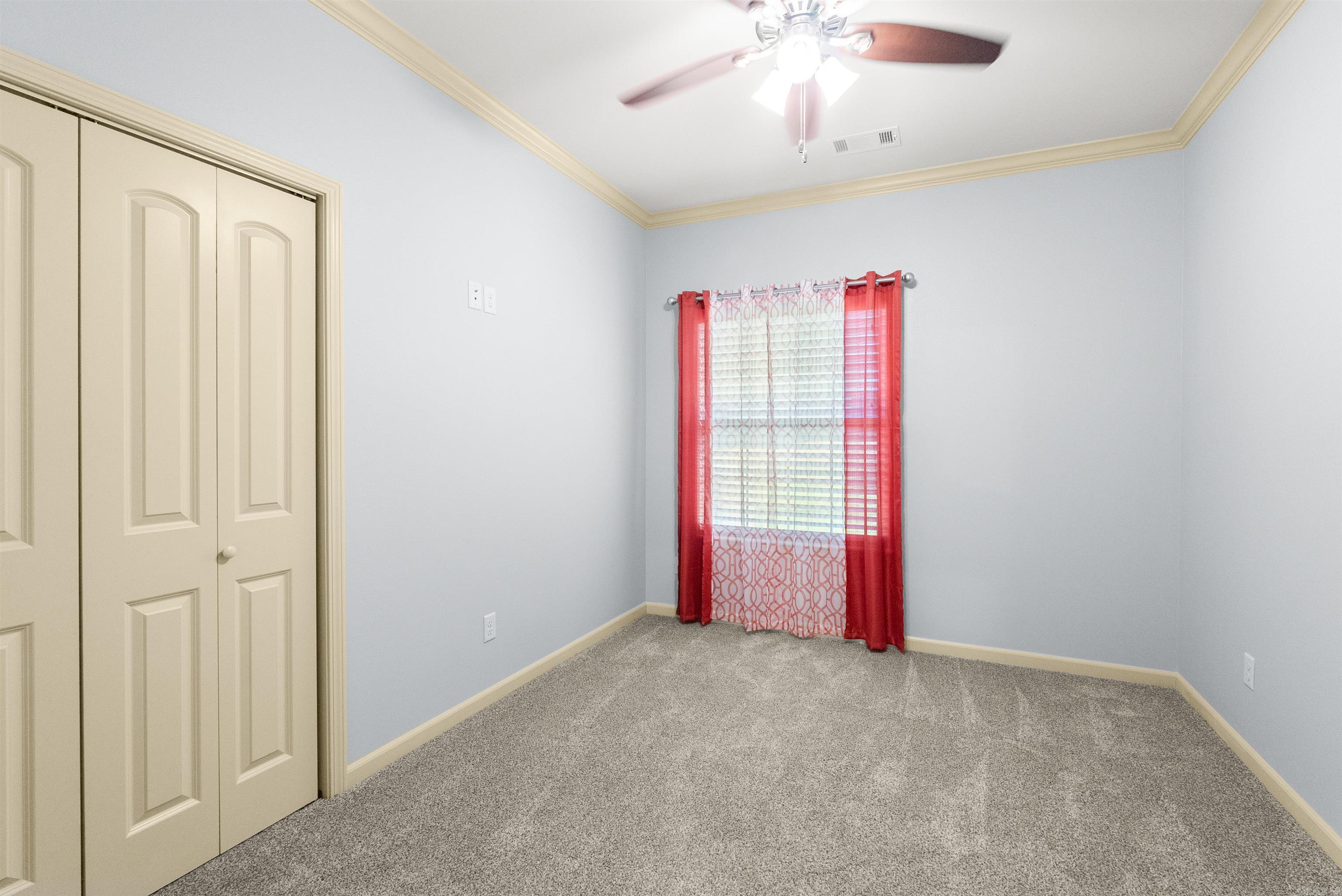 617 Edgemoor Terrace Property Photo 37