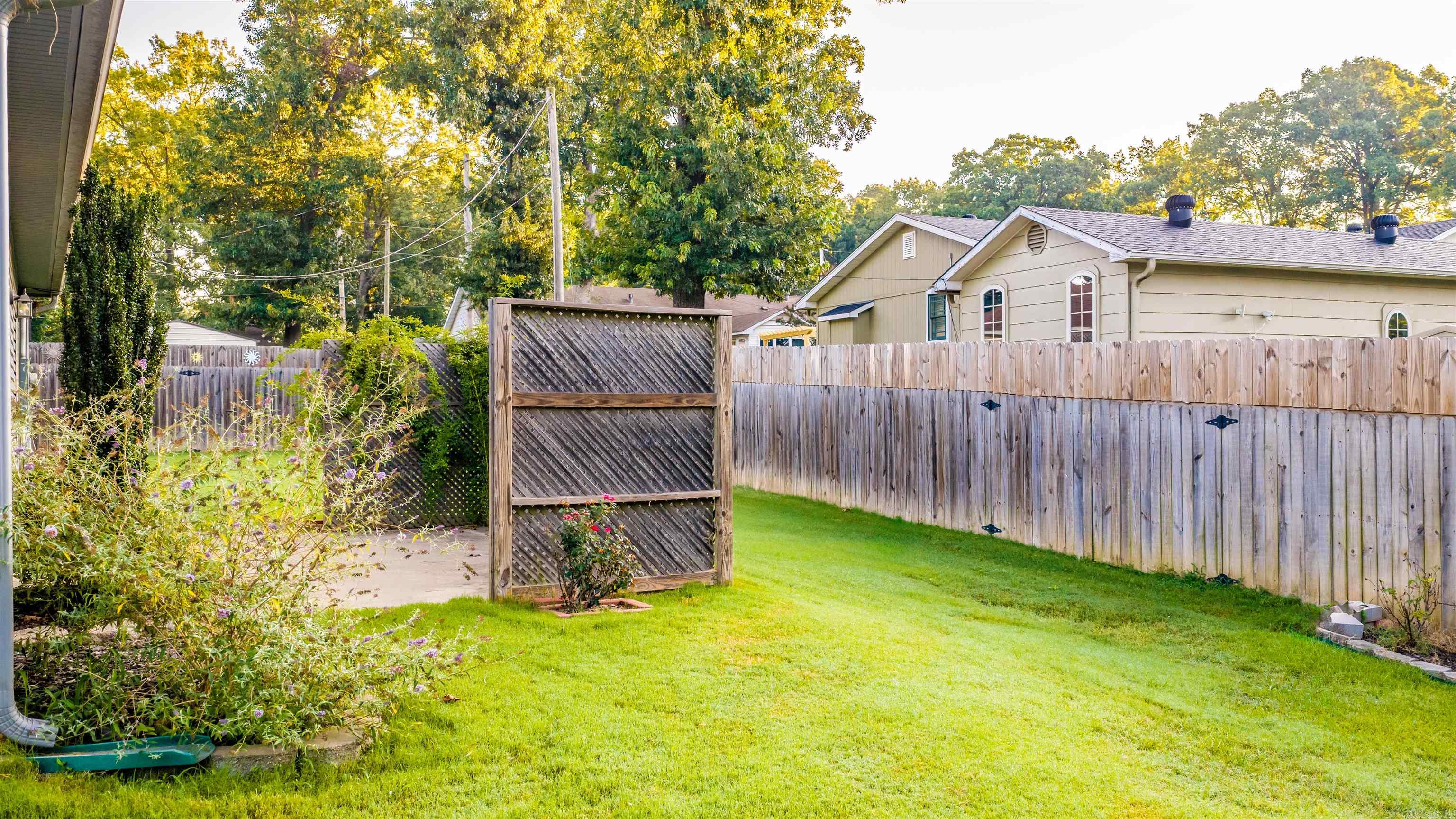 617 Edgemoor Terrace Property Photo 45