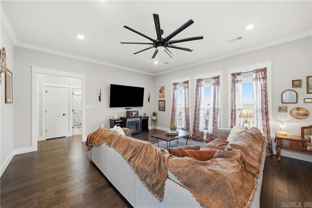 303 Promenade Cir Property Photo 7