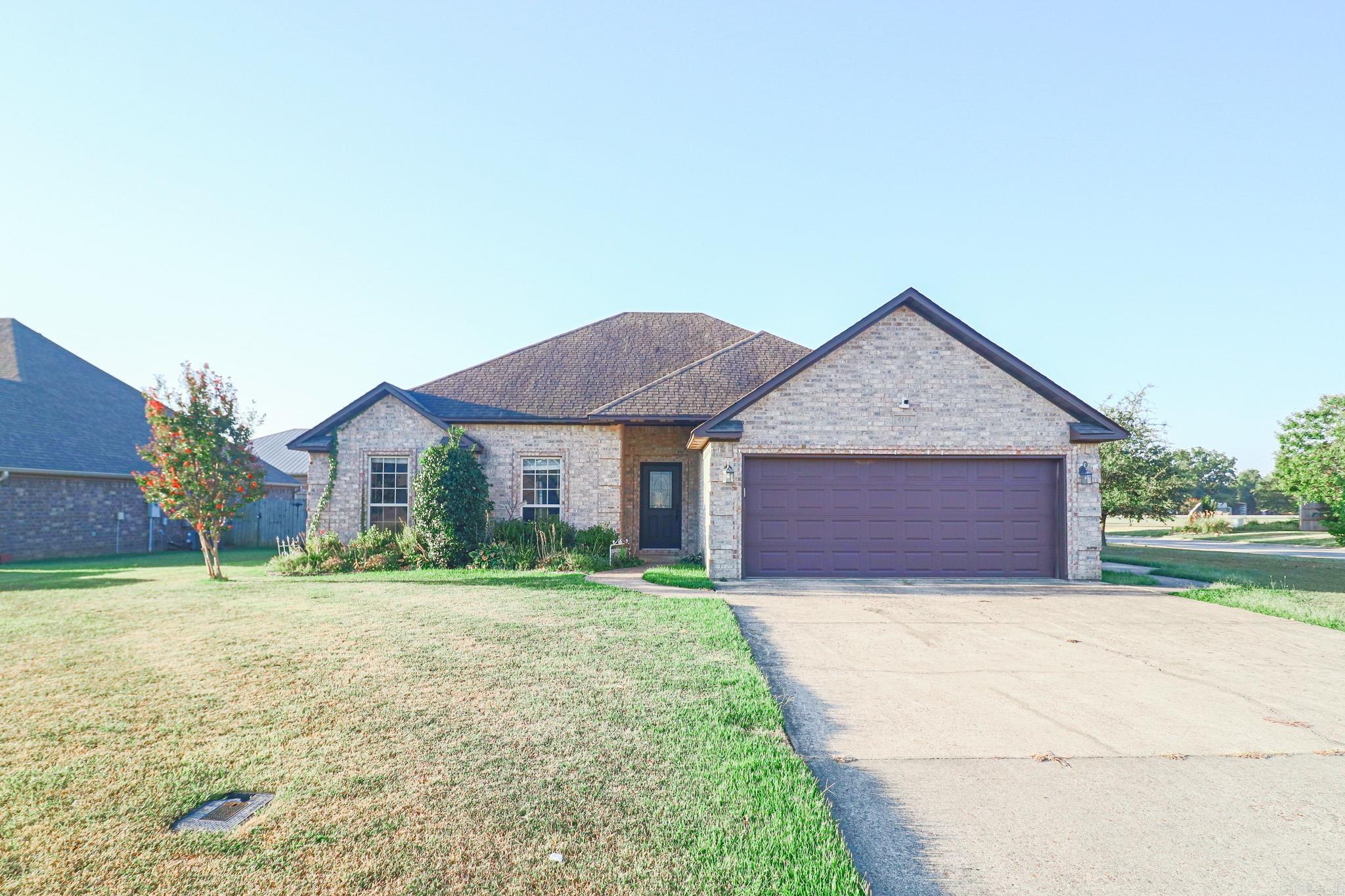 6209 Alan Cove Property Photo 1