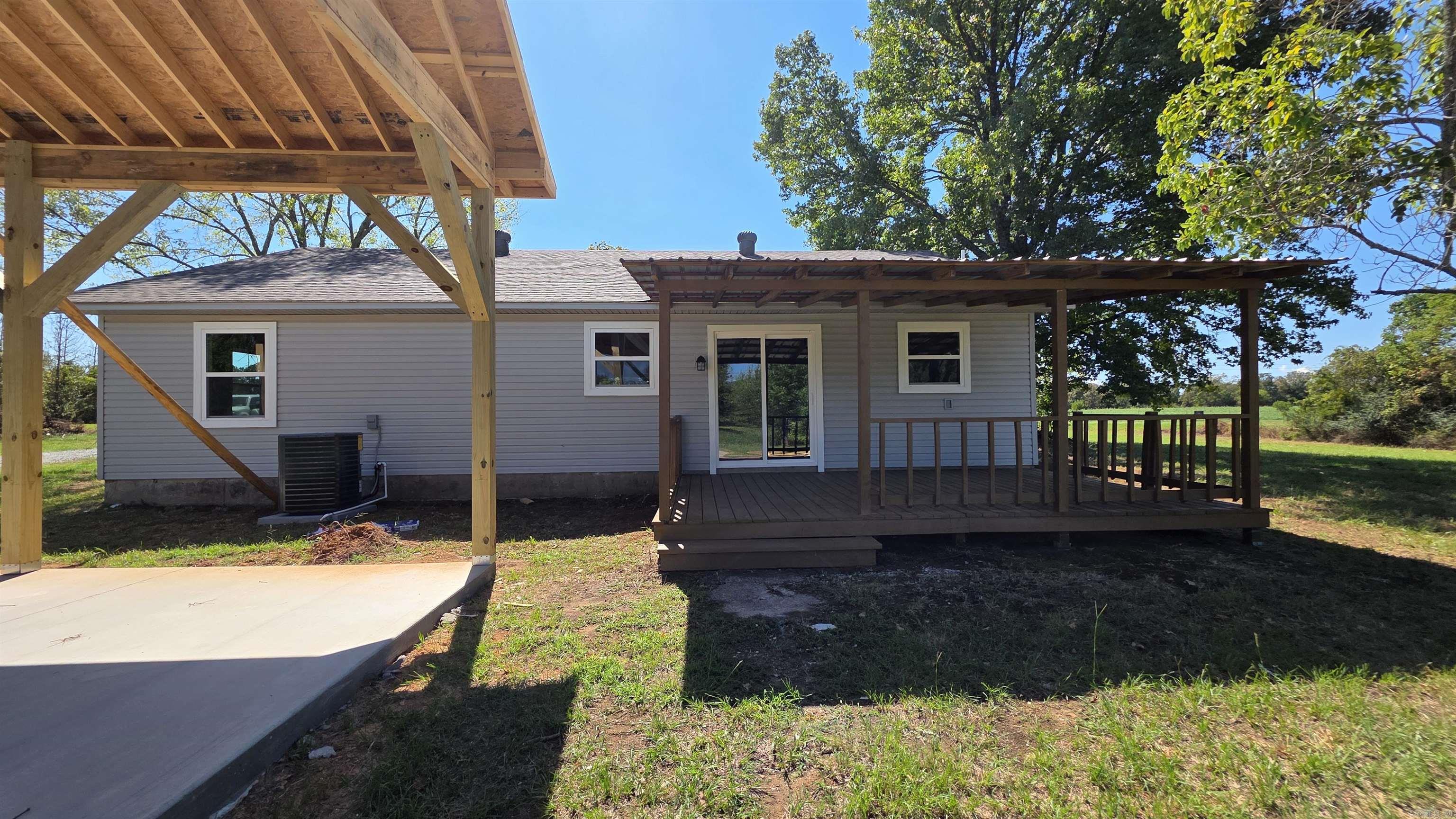2701 State Highway 818 Property Photo 3