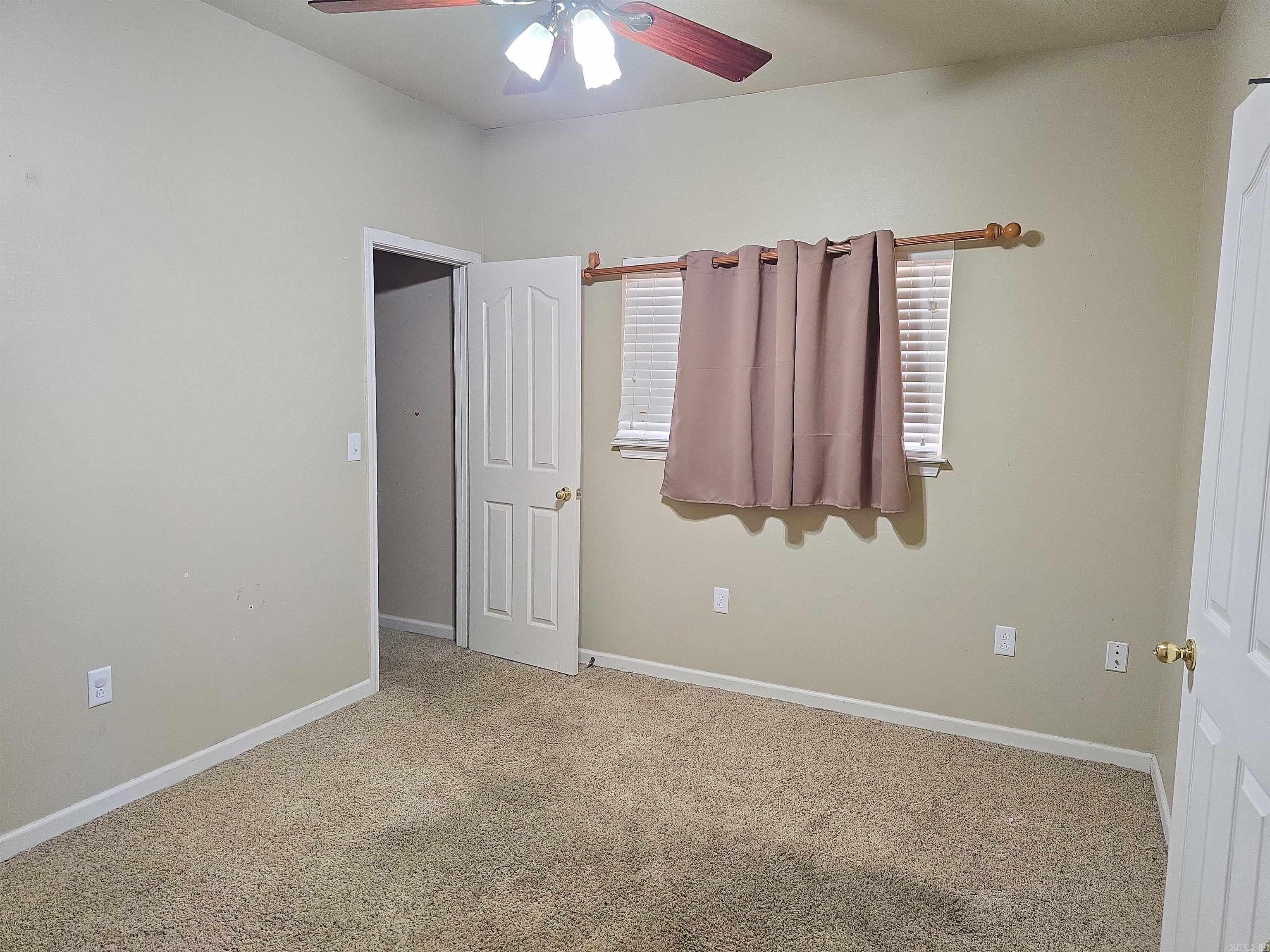 24 Norfork Drive Property Photo 12