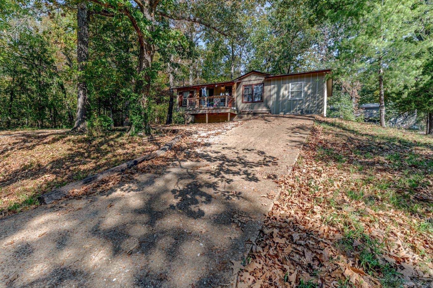 15 Pequot Dr Property Photo 6