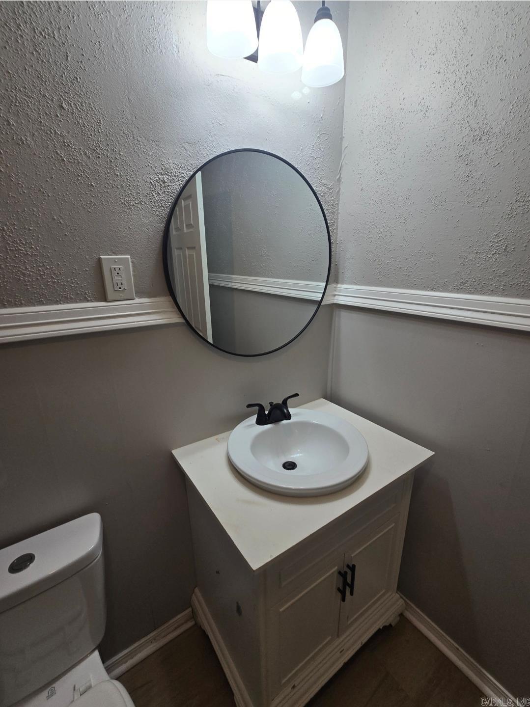 3908 American Manor Drive Property Photo 10