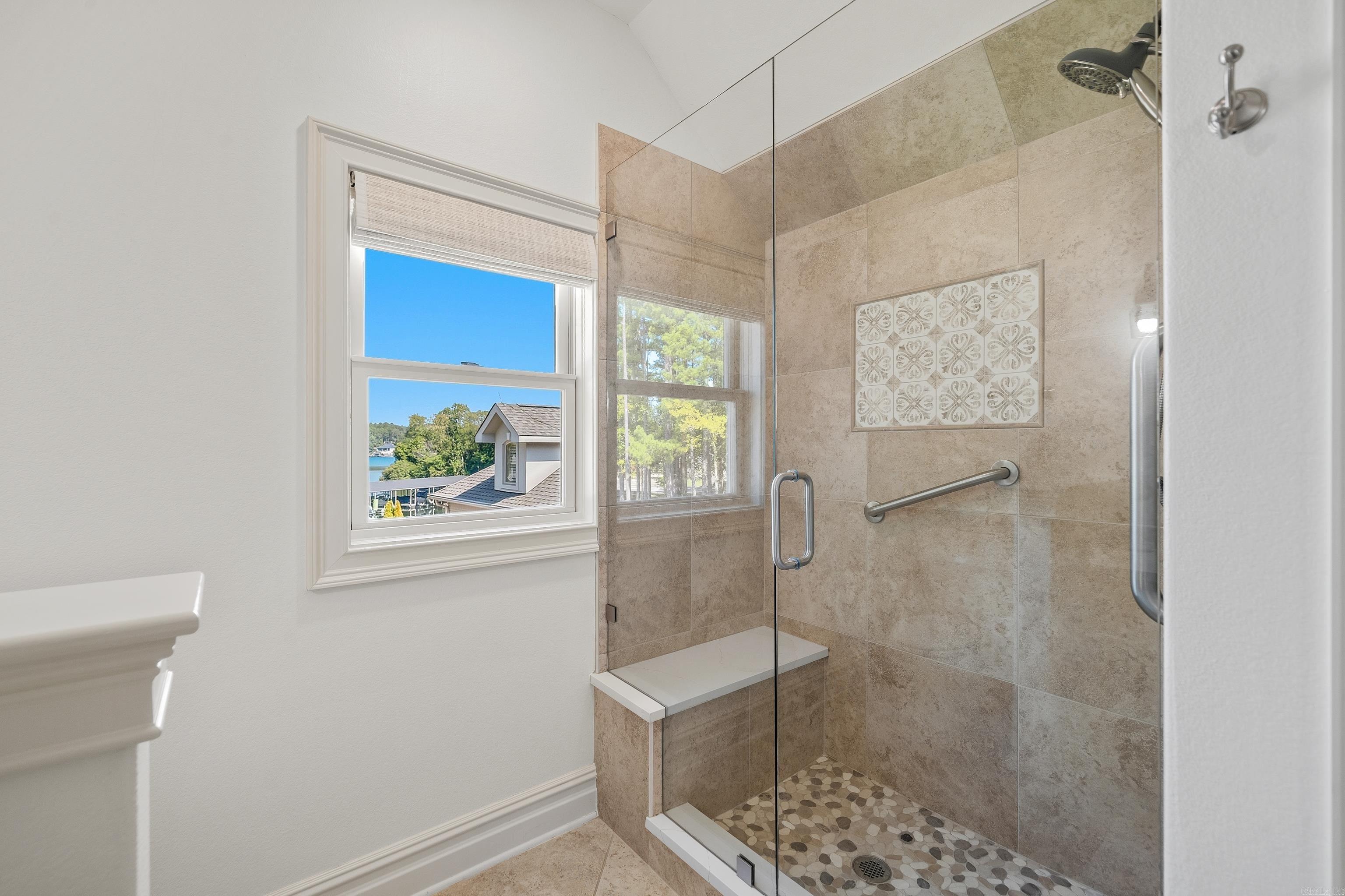 108 Shadow Oak Point Property Photo 34