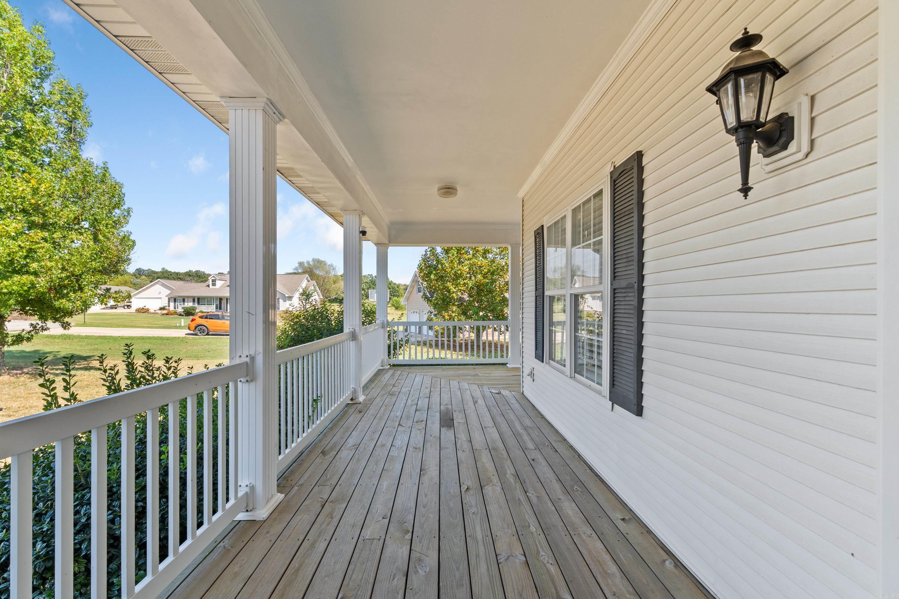 51 Mandarin Court Property Photo 2