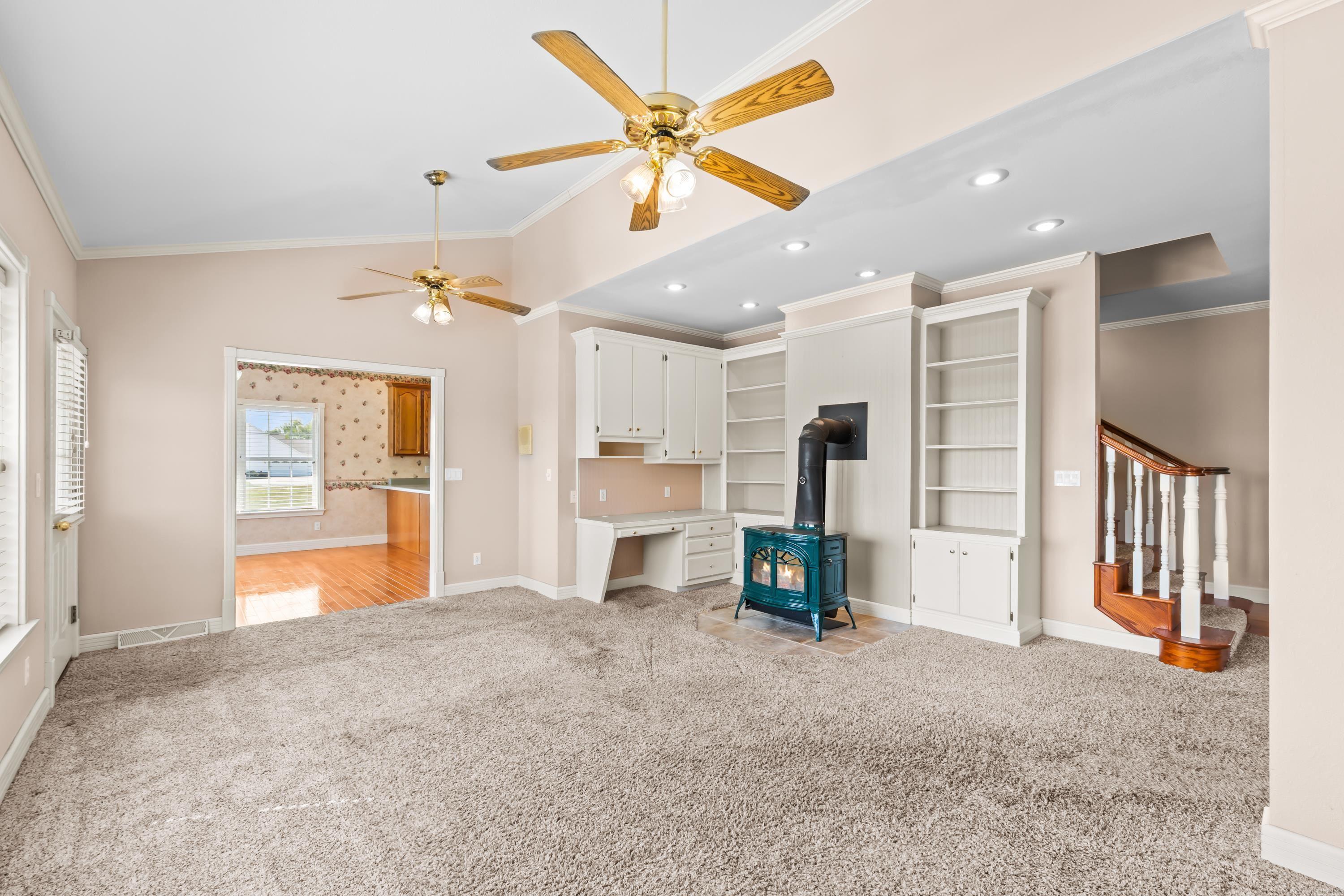 51 Mandarin Court Property Photo 4