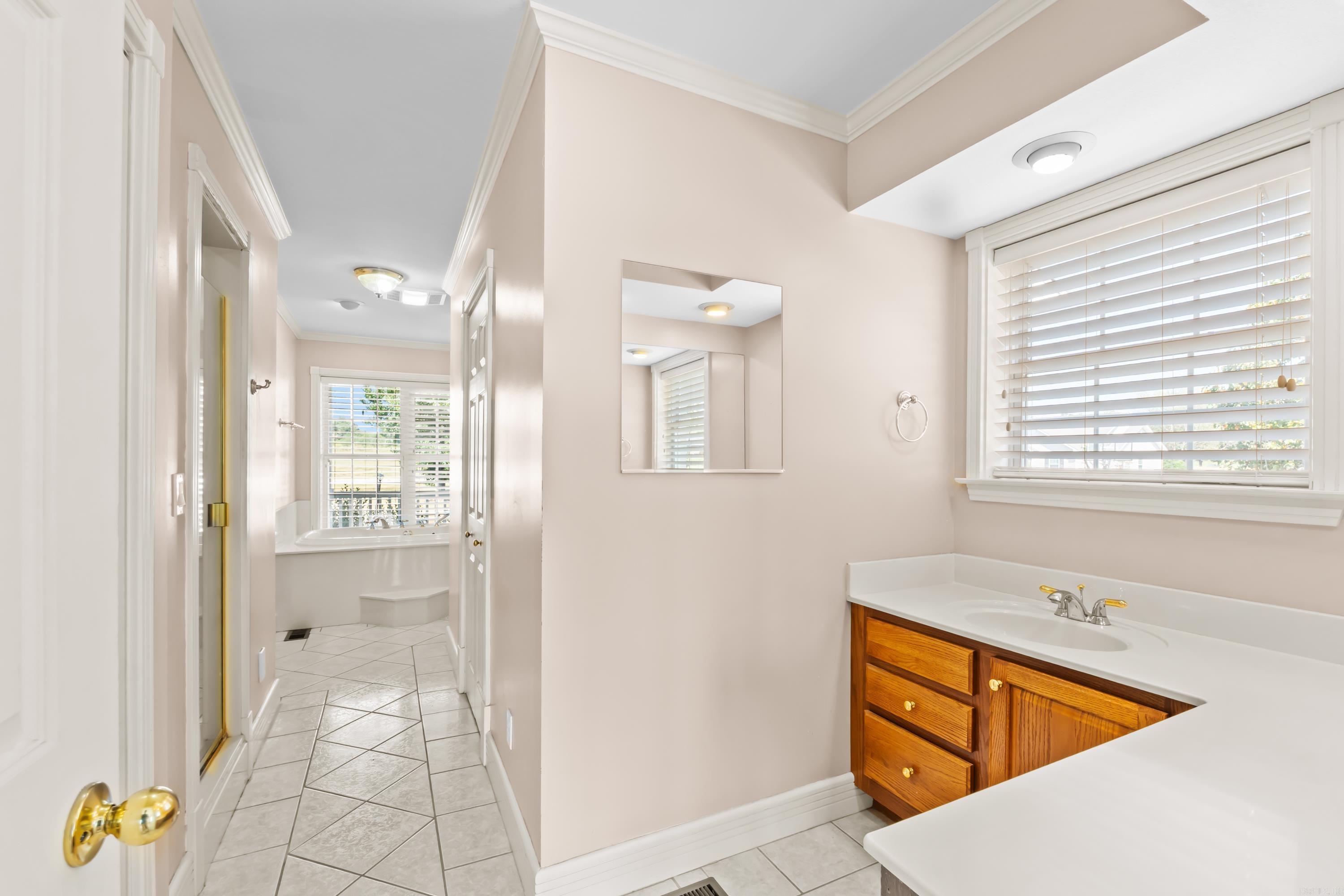51 Mandarin Court Property Photo 12