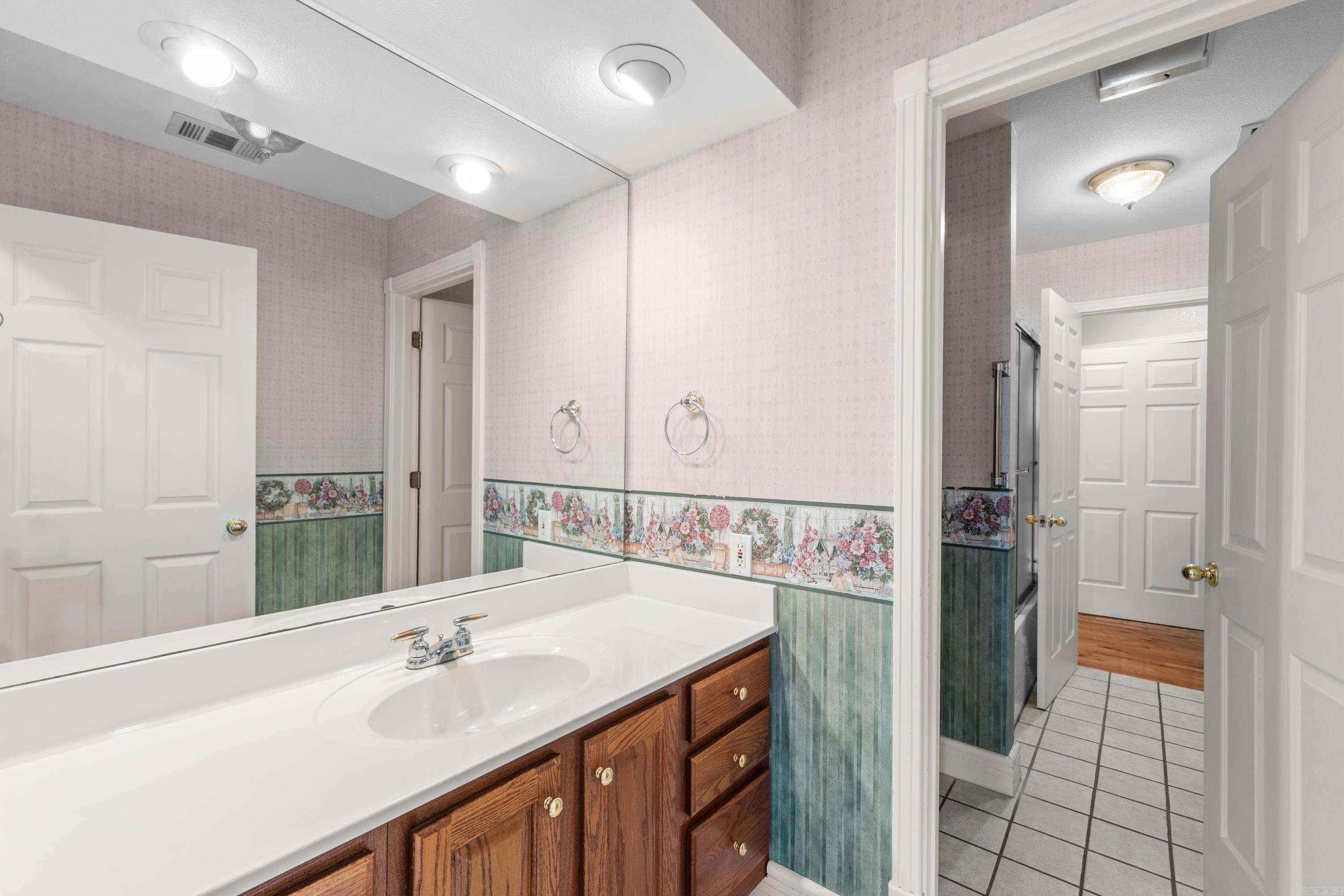 51 Mandarin Court Property Photo 31