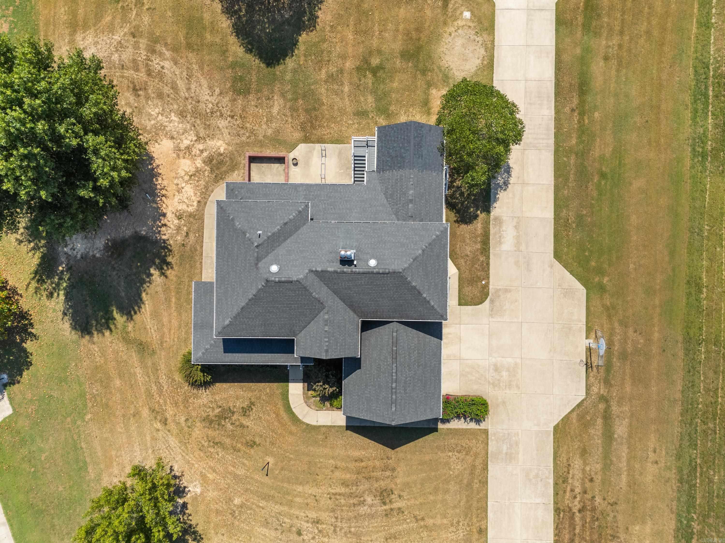 51 Mandarin Court Property Photo 47