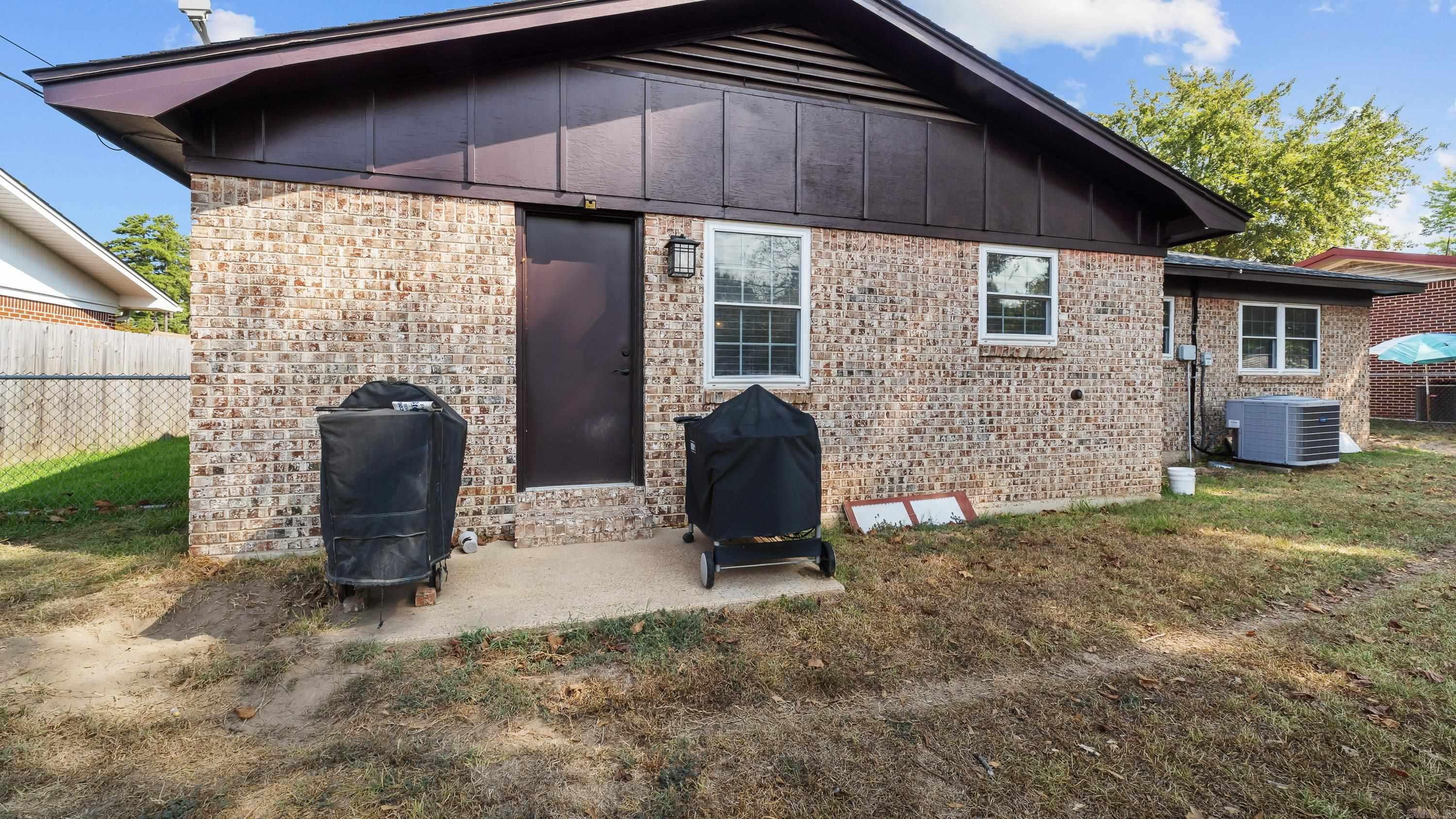 304 W Greenfield Drive Property Photo 18