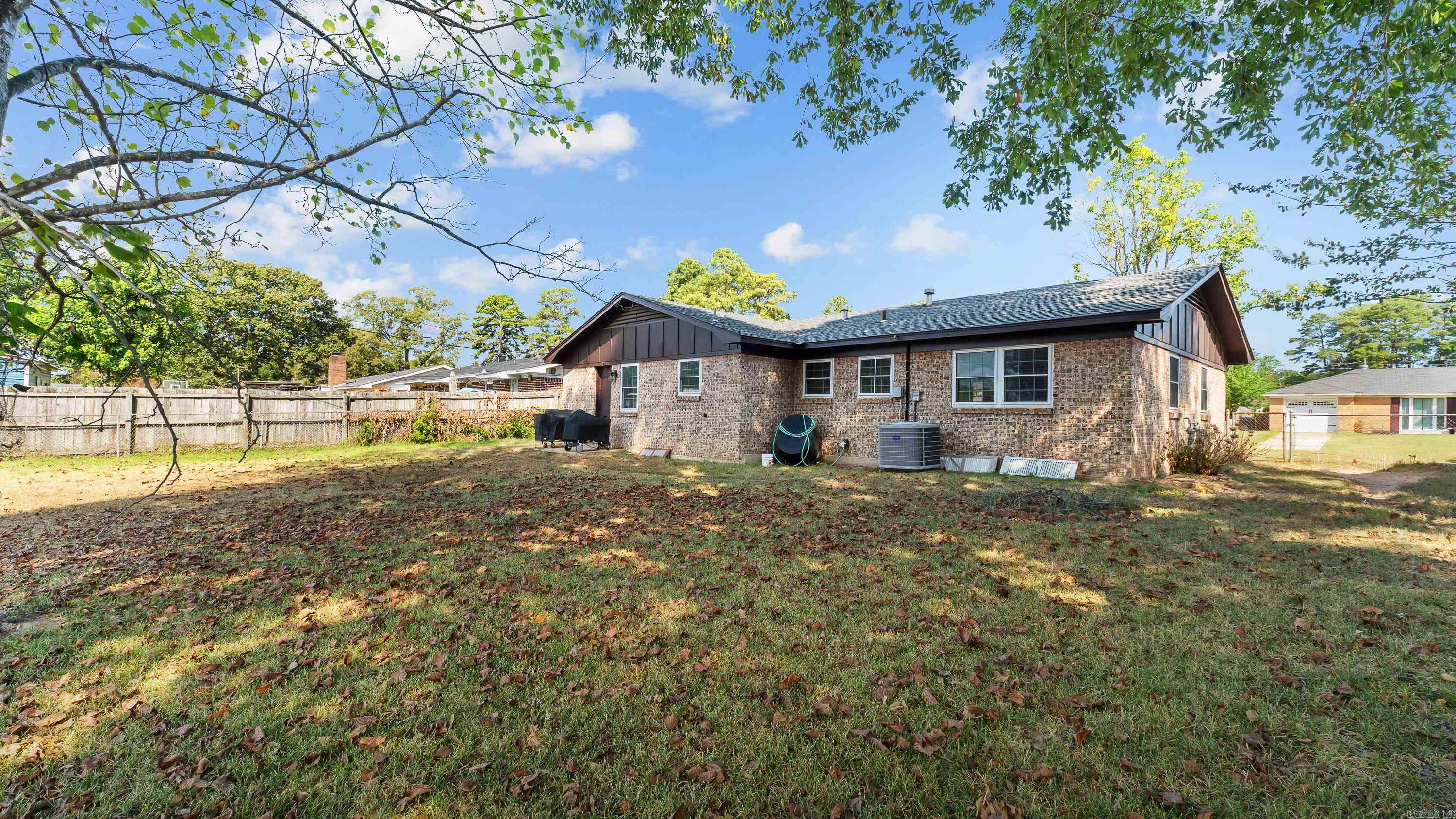 304 W Greenfield Drive Property Photo 20