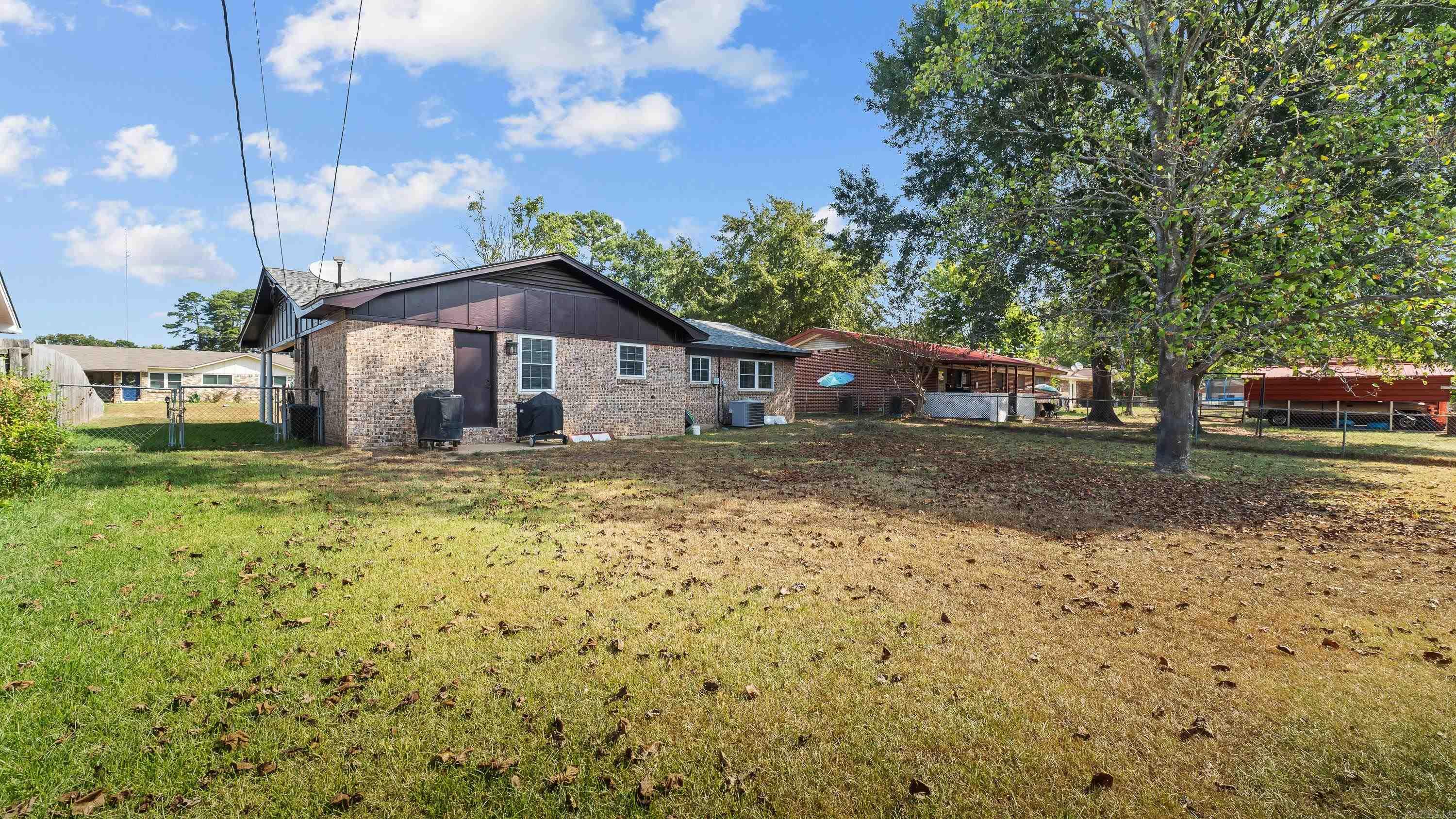 304 W Greenfield Drive Property Photo 21
