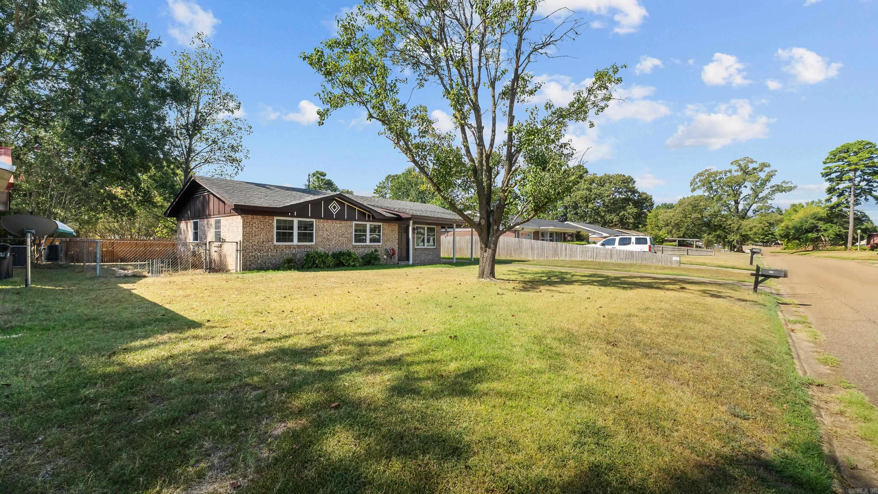 304 W Greenfield Drive Property Photo 22