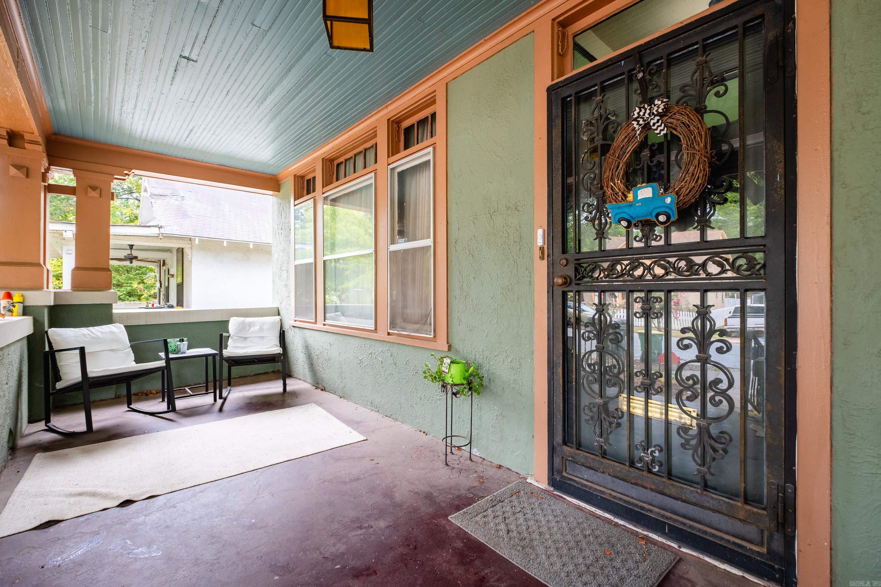2017 W 18th Street Property Photo 4