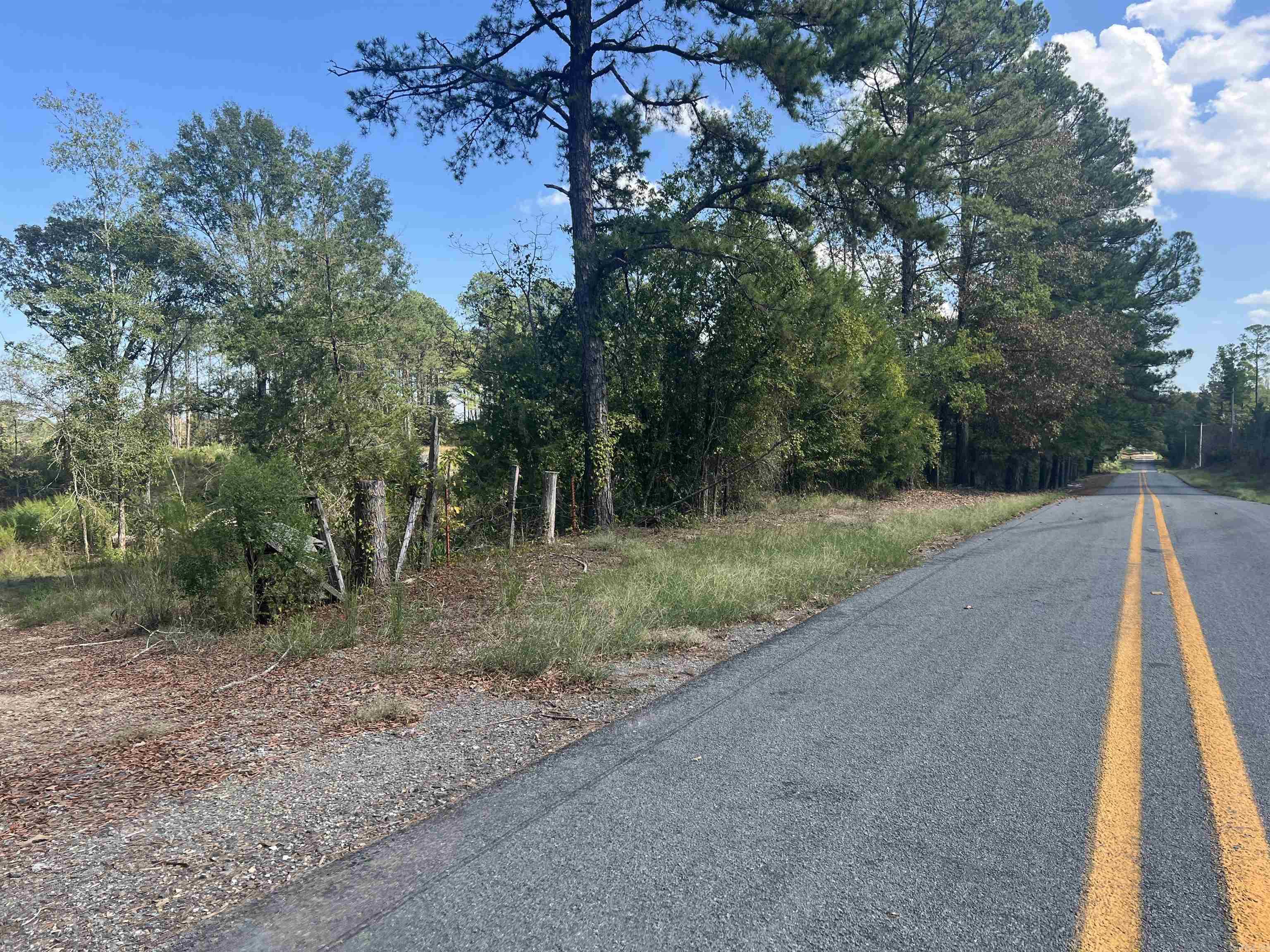 2367 Hwy 346 Property Photo 3