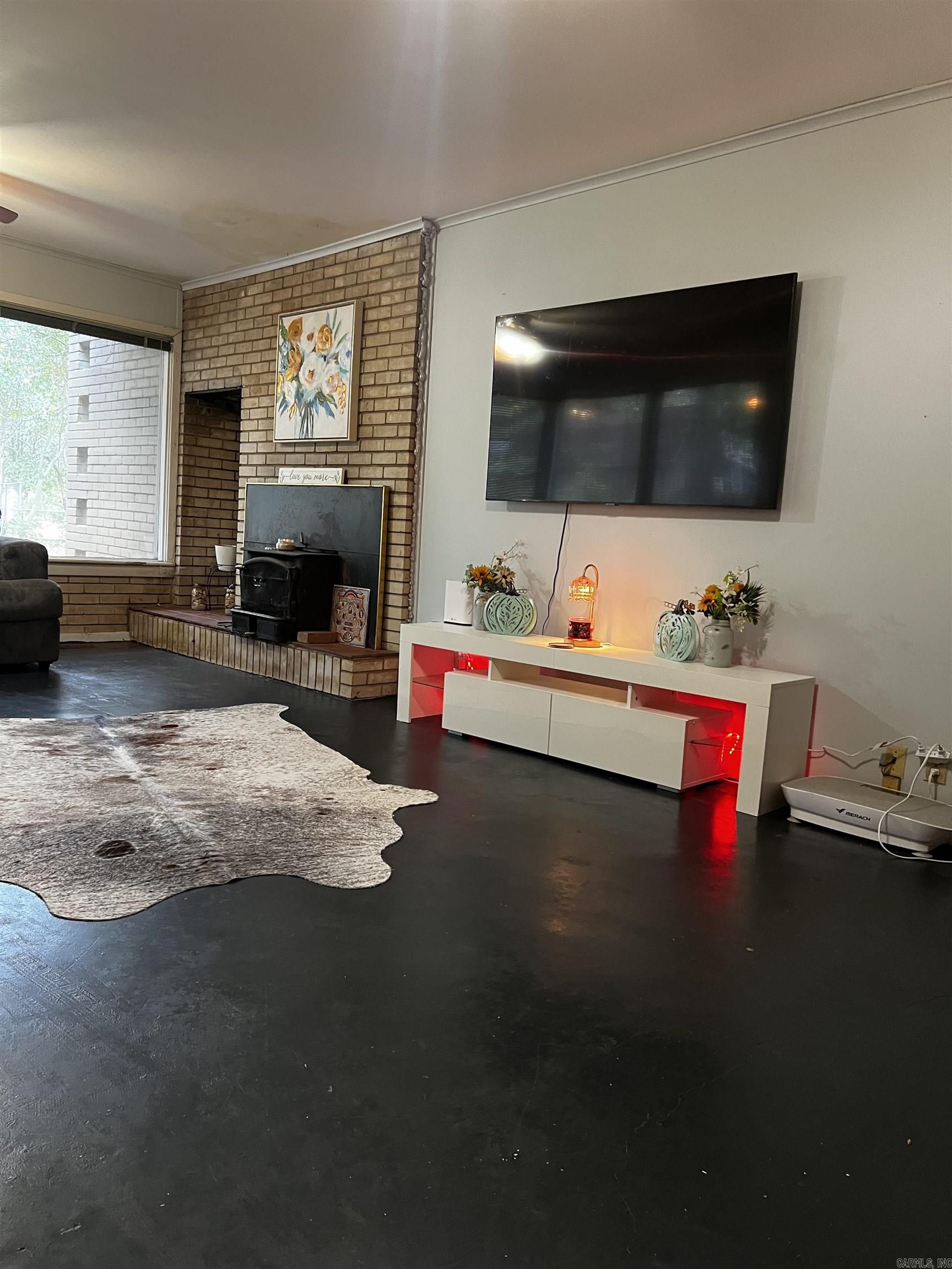 1006 Camp Road Property Photo 7