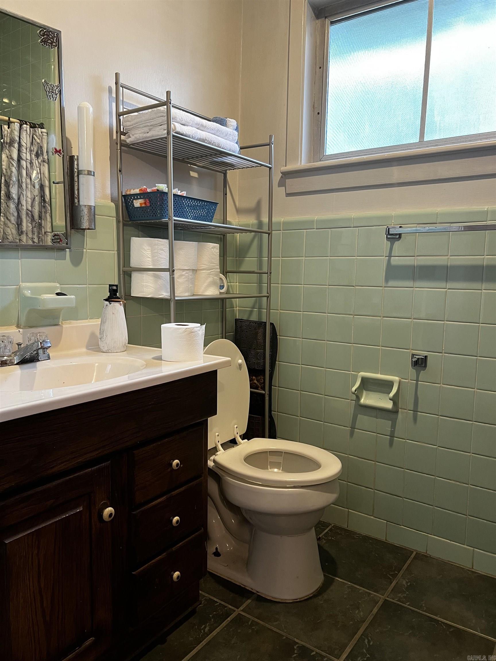 1006 Camp Road Property Photo 14