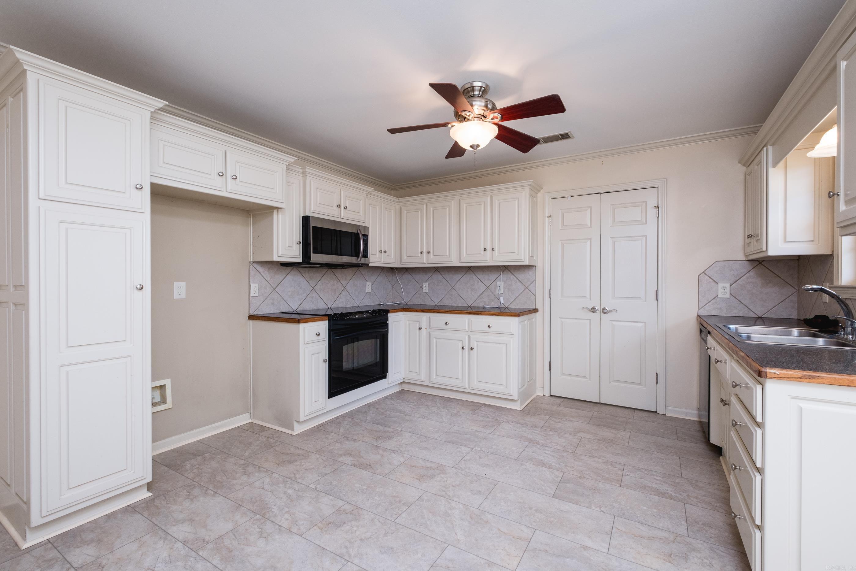 26038550 Property Photo 8