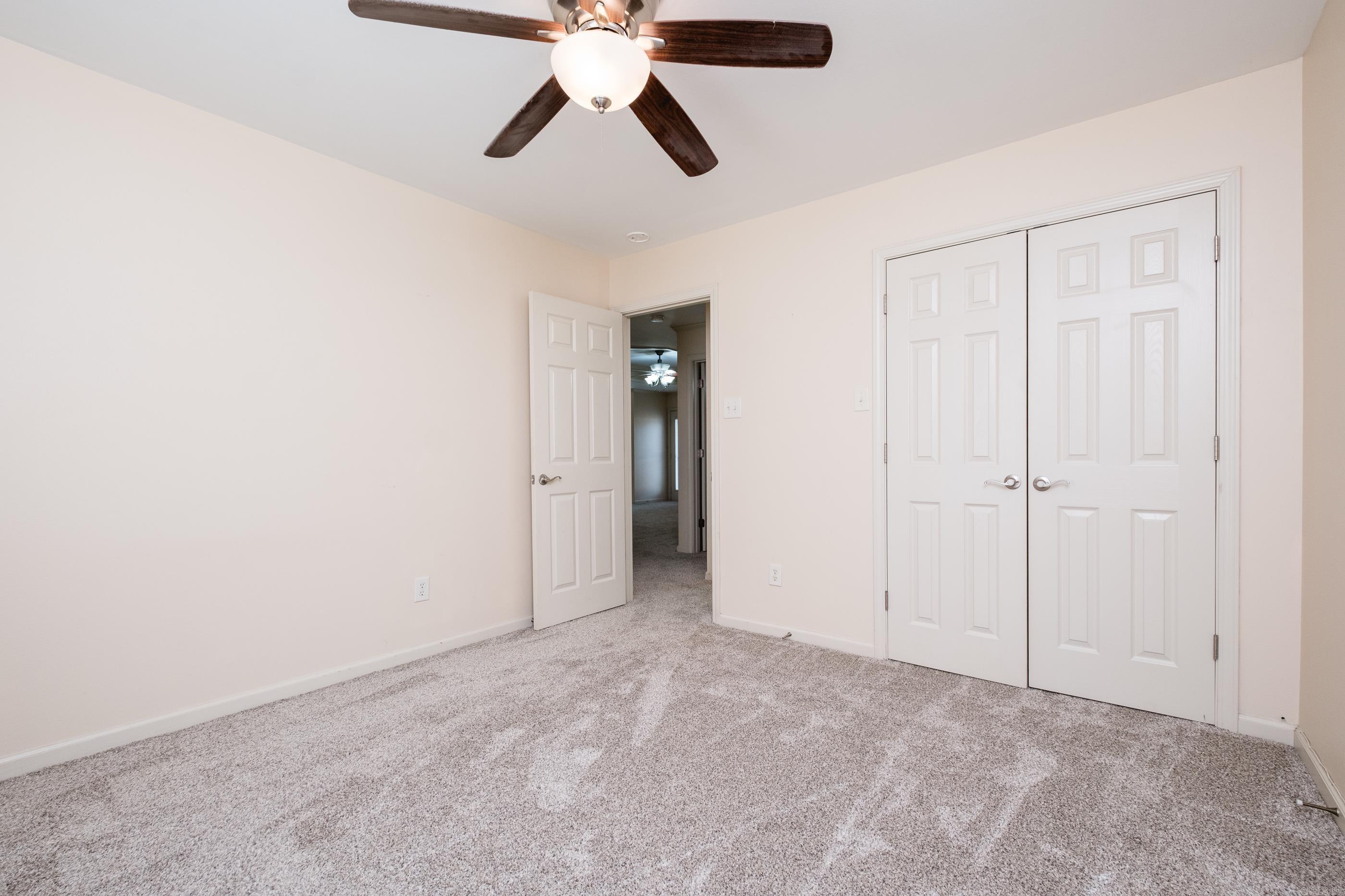 26038550 Property Photo 29