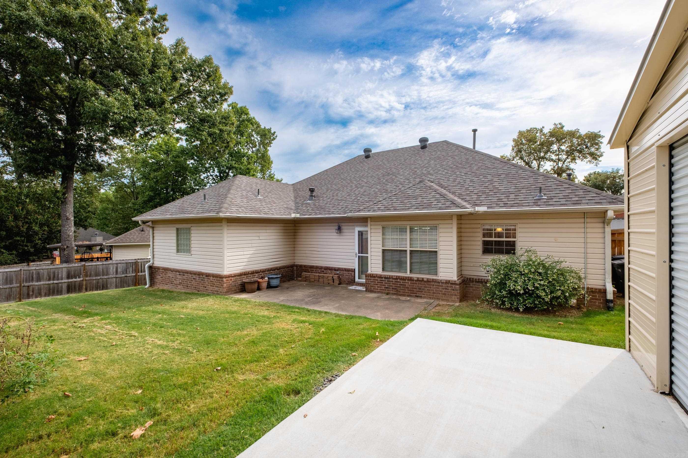 26038550 Property Photo 32
