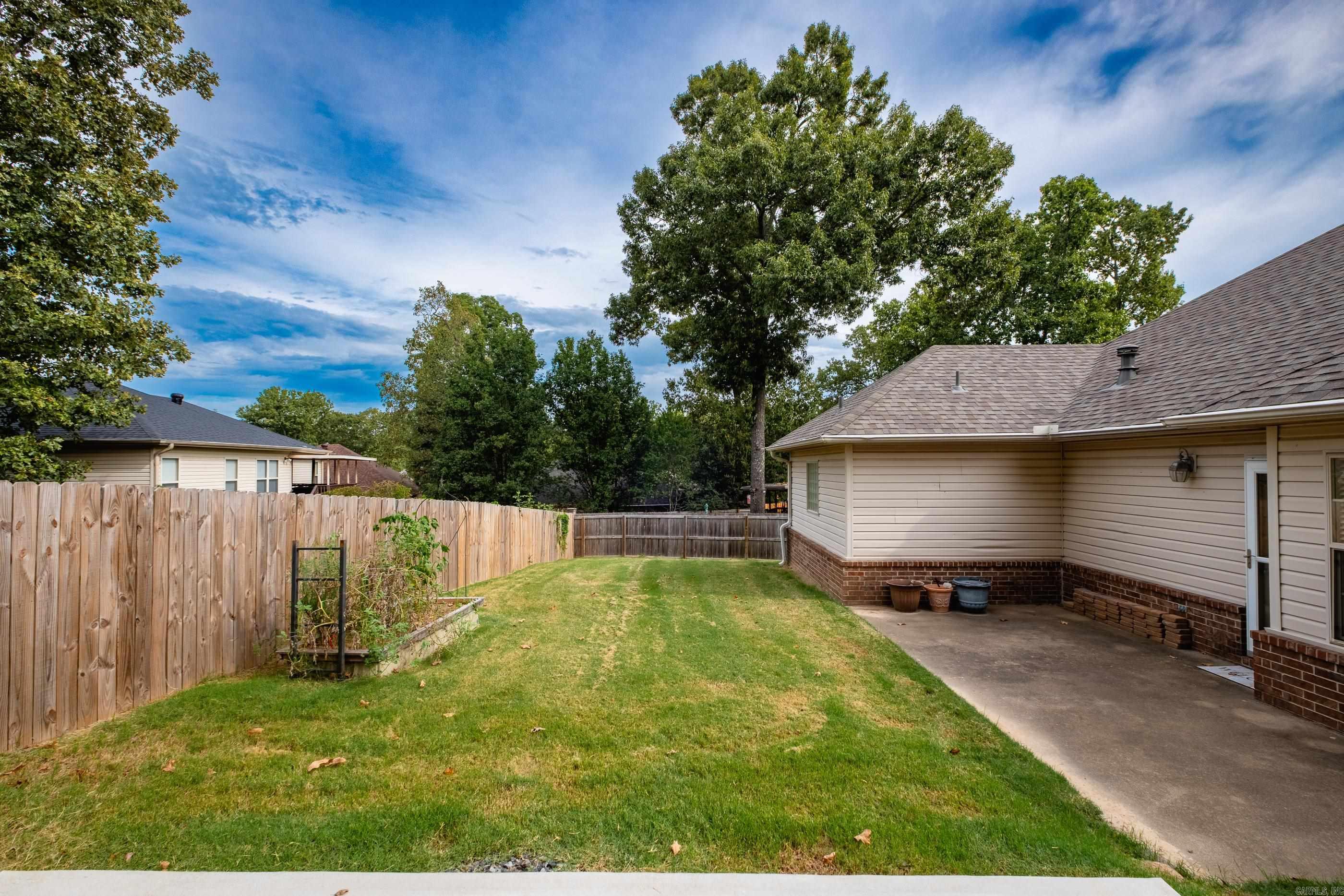 26038550 Property Photo 33