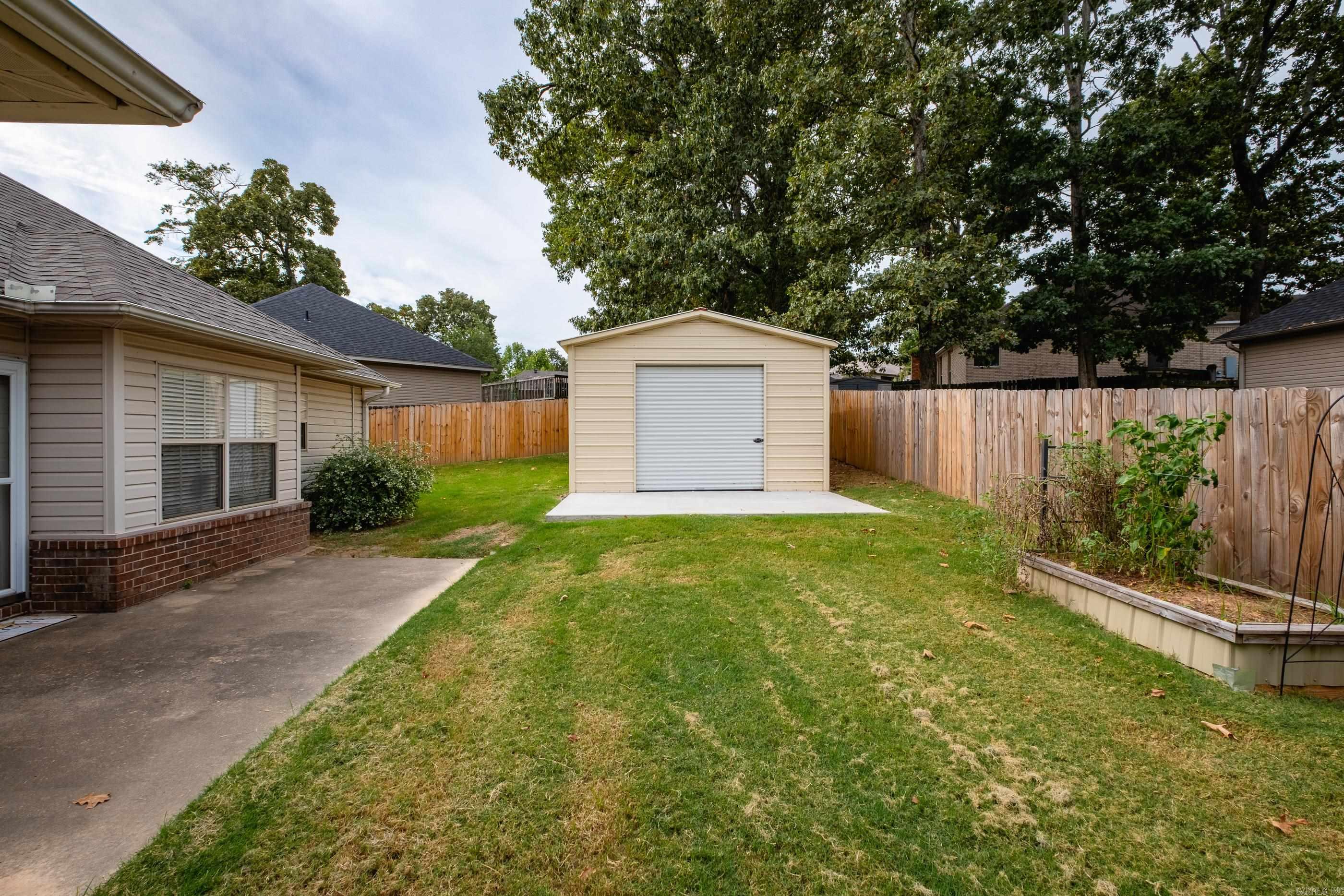 26038550 Property Photo 37