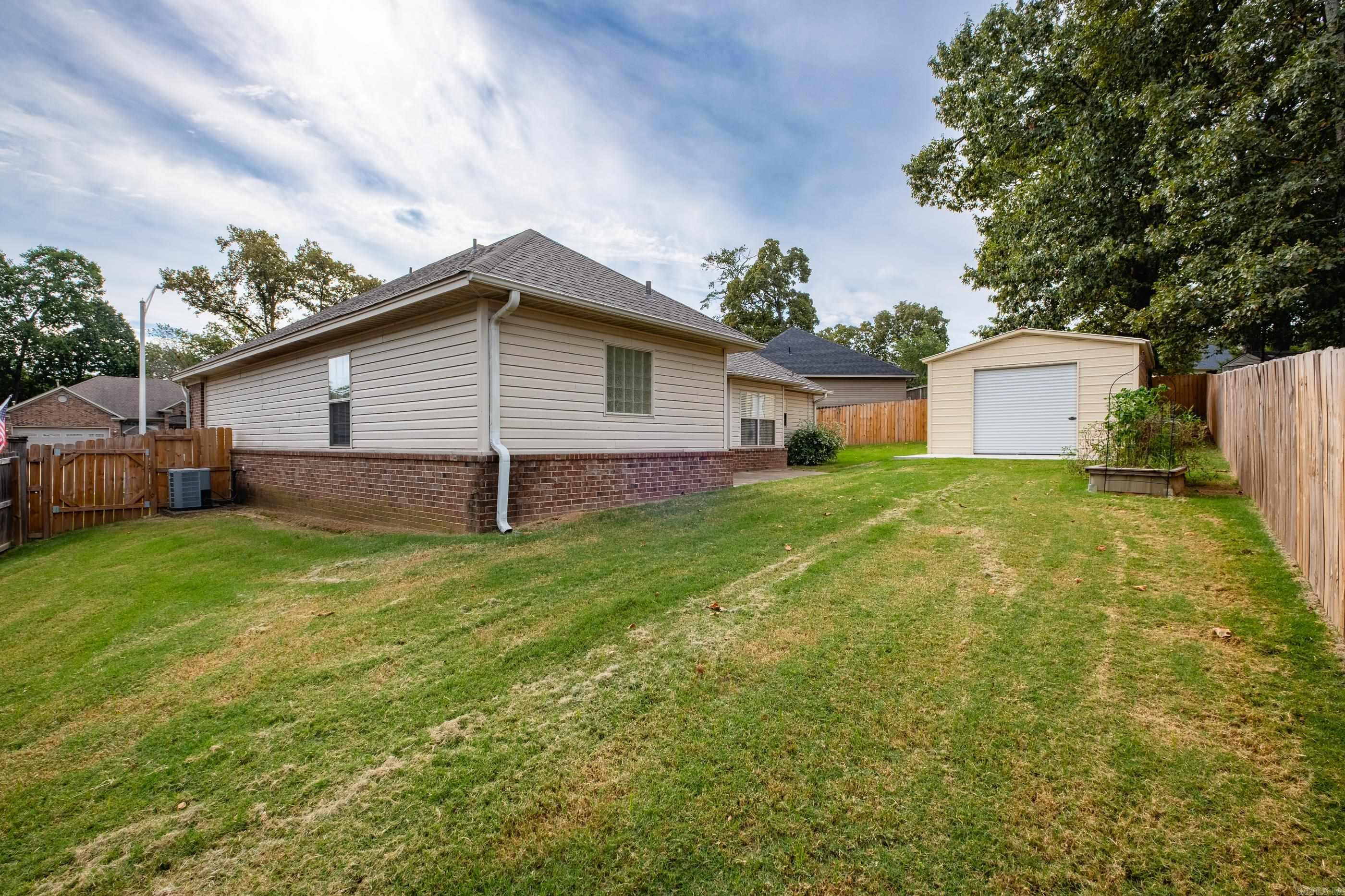 26038550 Property Photo 41