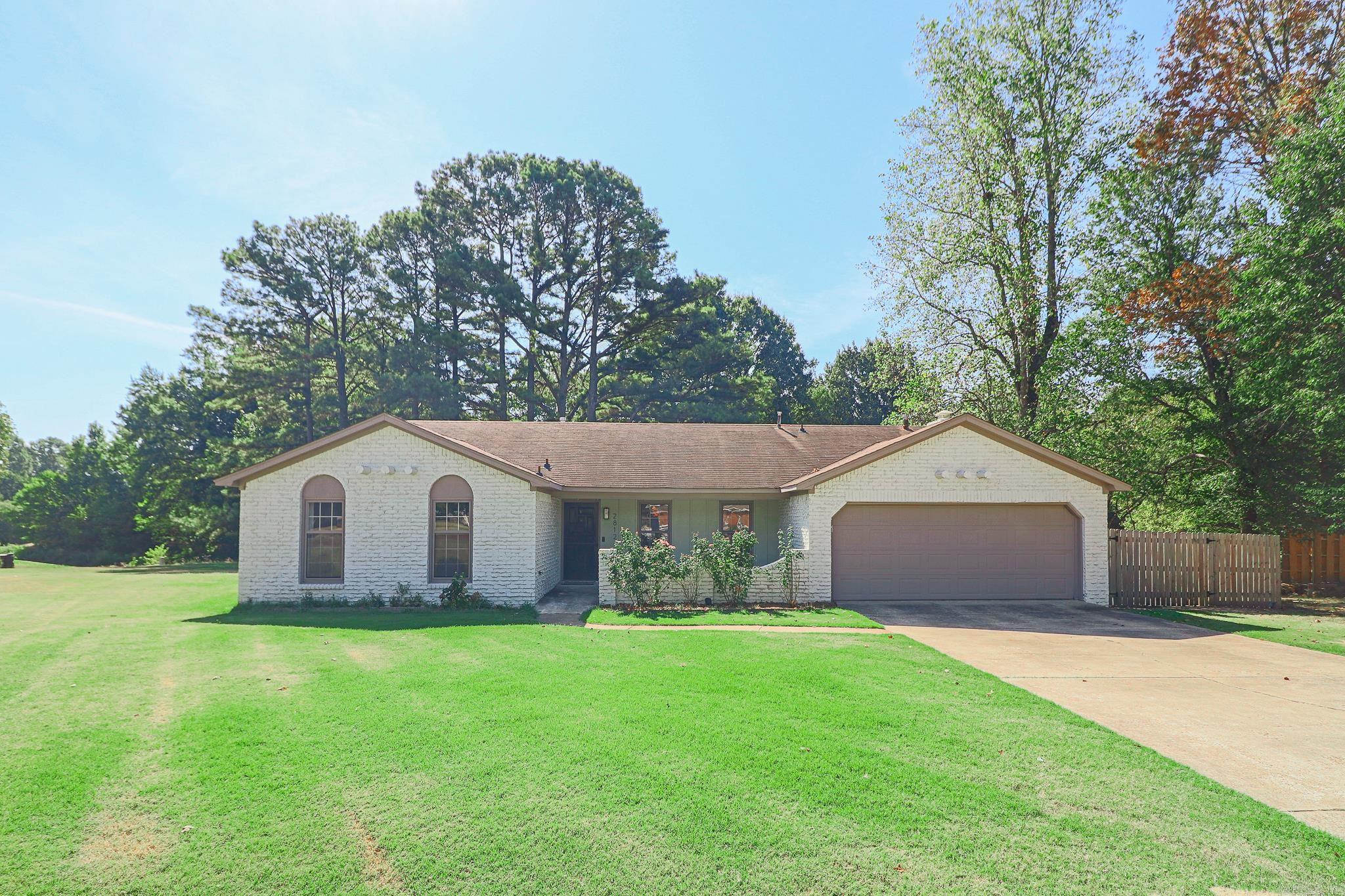 2812 Glenwood Cove Property Photo 1