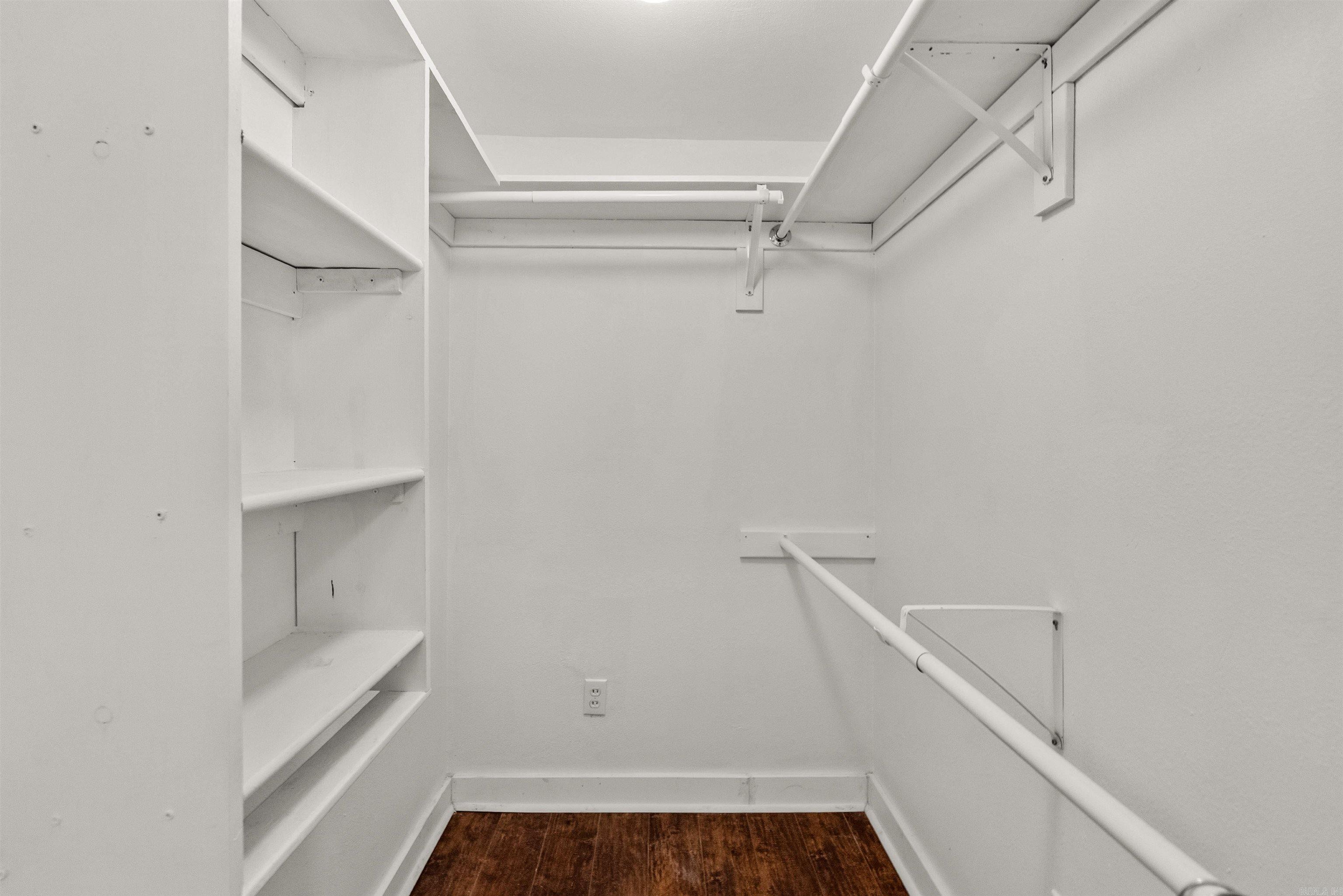 2516 W 6th Street Property Photo 15