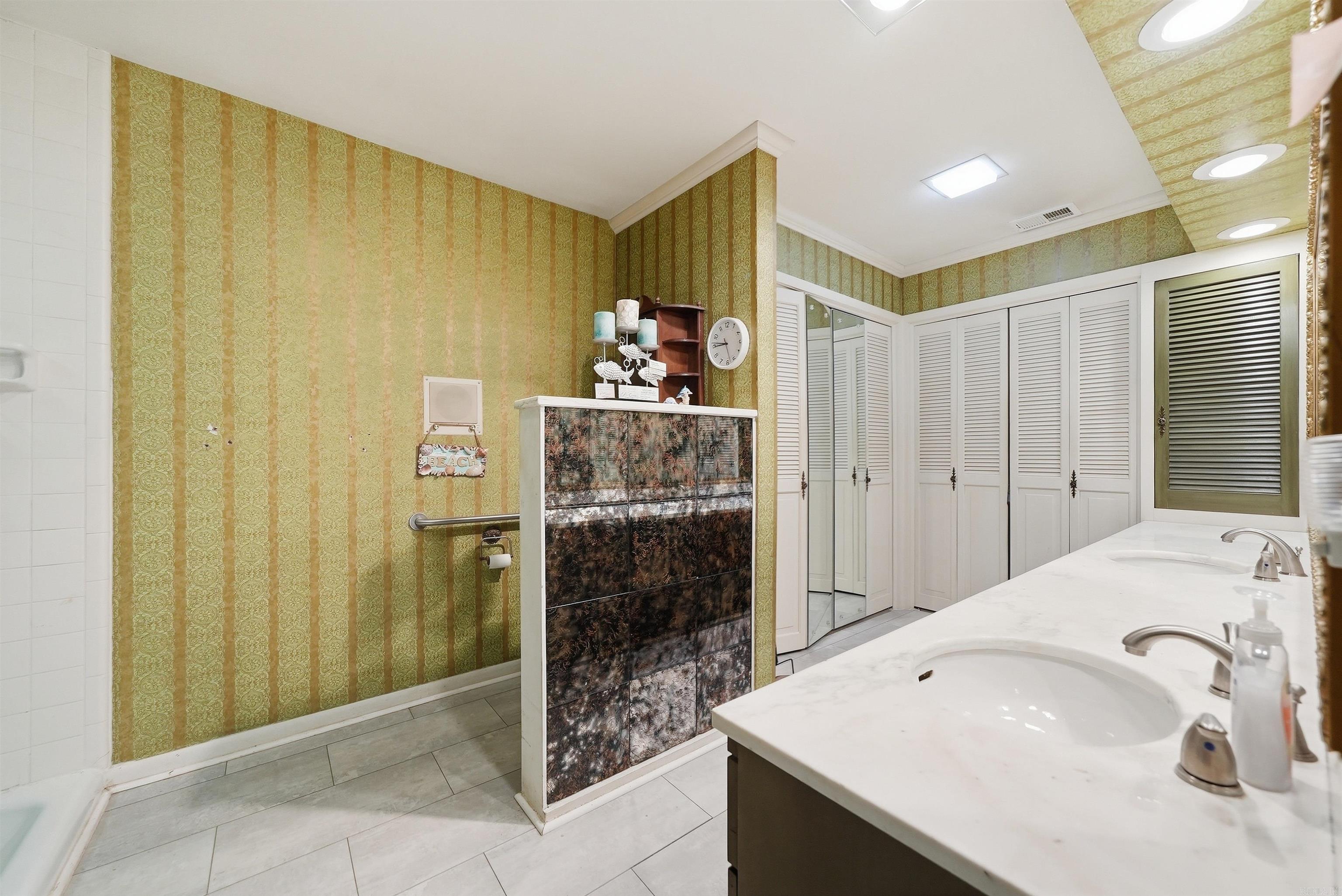 1414 Country Club Road Property Photo 25